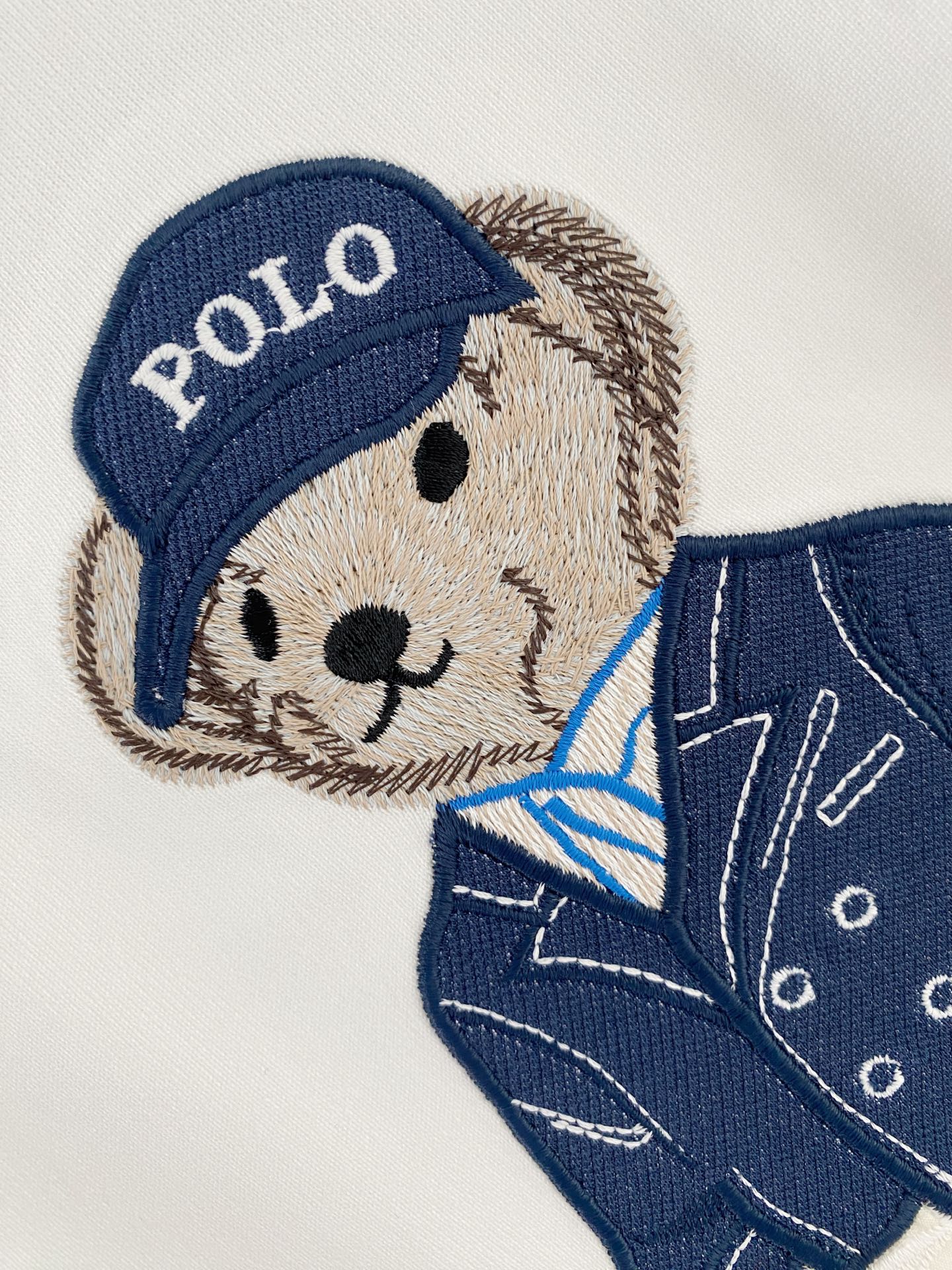 拉夫劳伦家。2026春夏新款首发专柜最新款短袖圆领T恤 高端订制 设计前卫时尚！品牌logo重工艺设计 