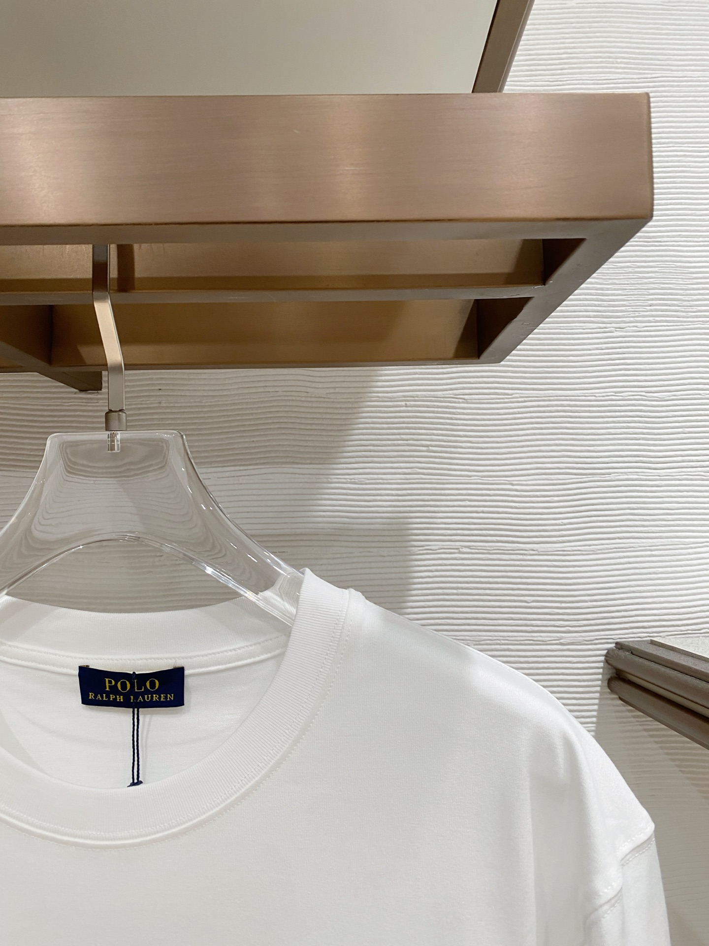 拉夫劳伦家。2026春夏新款首发专柜最新款短袖圆领T恤 高端订制 设计前卫时尚！品牌logo重工艺设计 