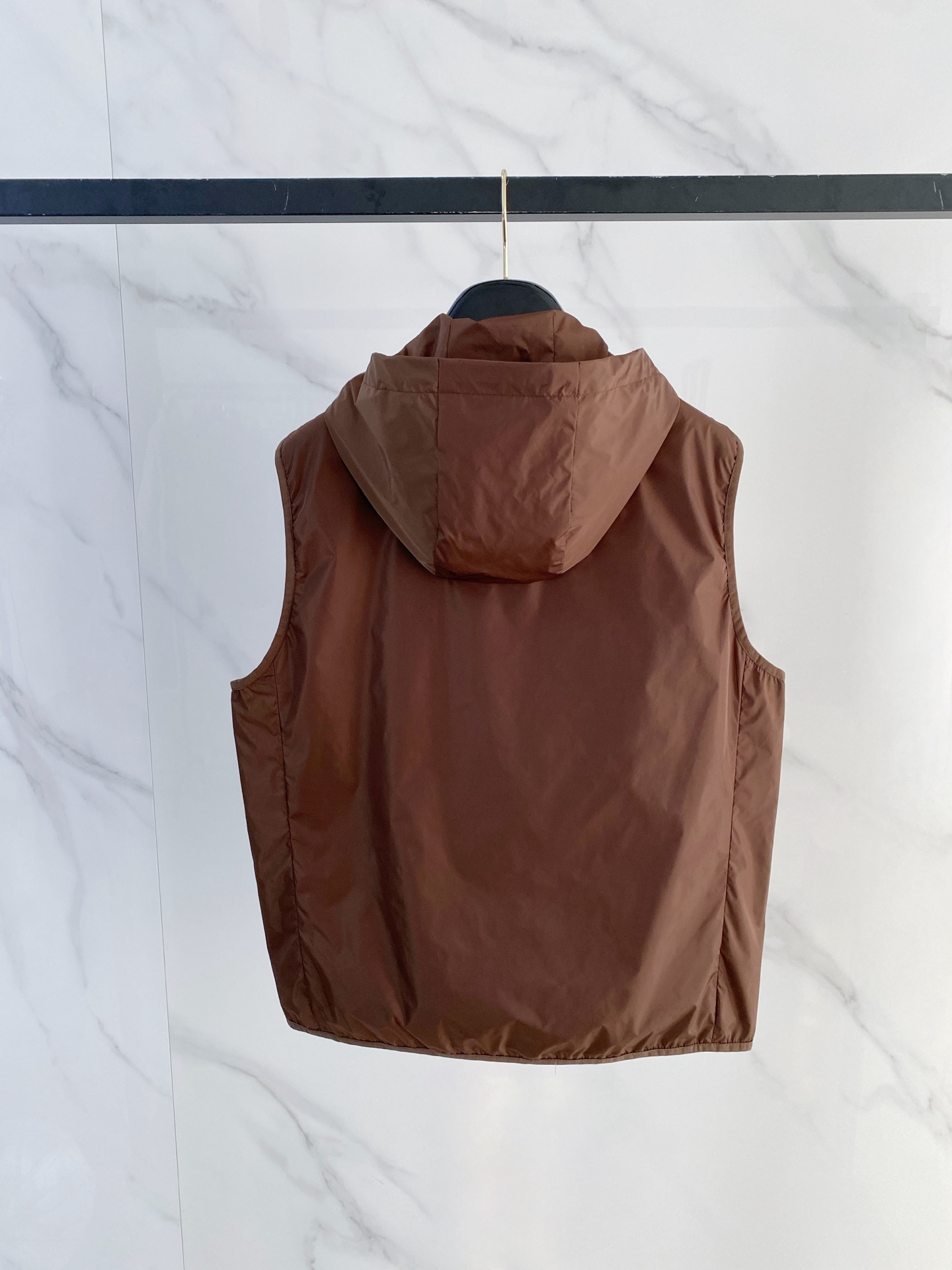 Prada 普拉达马甲2026ss春季新款夹克外套，专柜同步新品发售，商务休闲两不误！三角标彰显品牌奢华