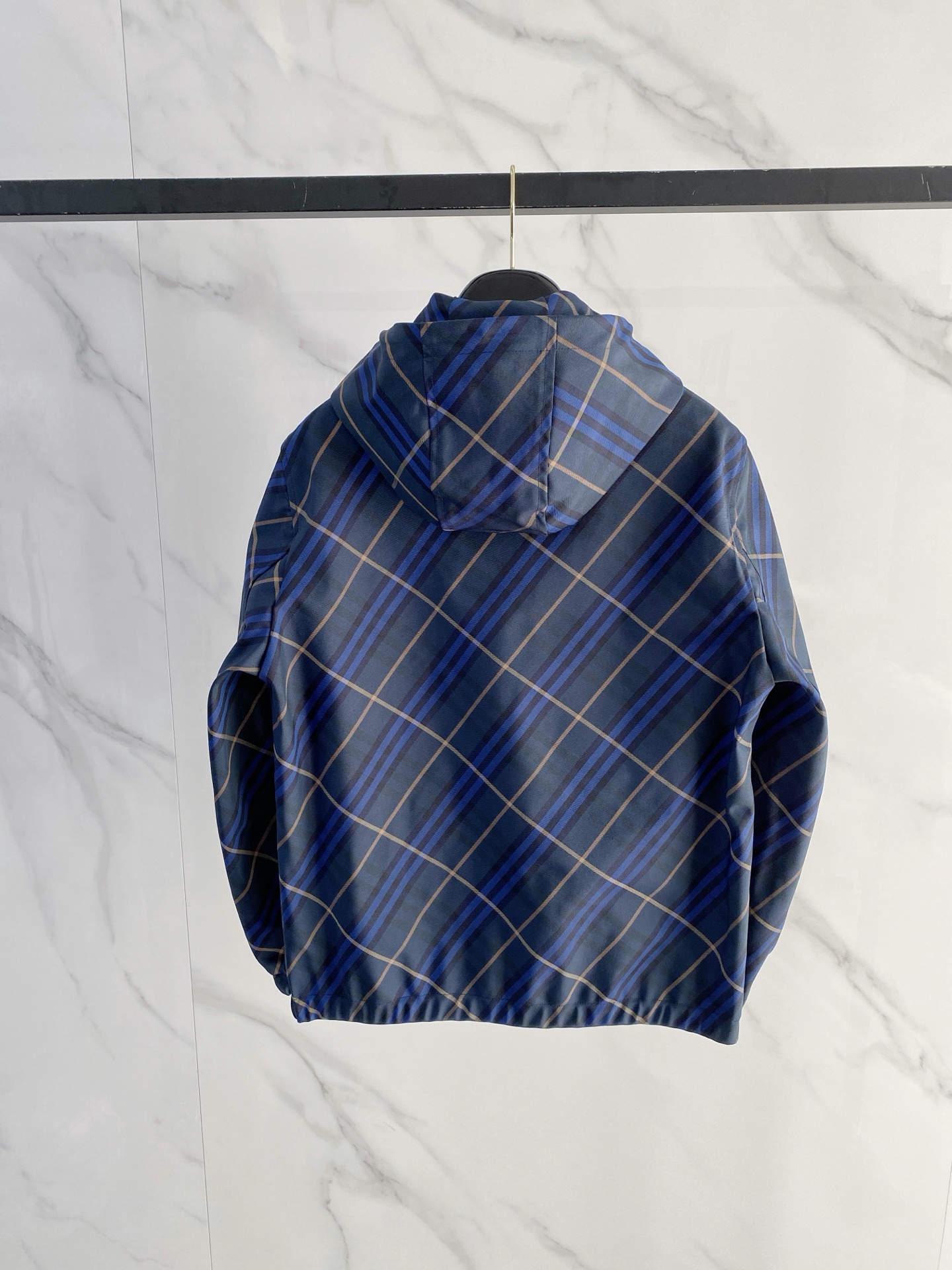 Burberry 巴宝莉 2026春季新款连帽夹克外套，全高端版本！高定专柜面料辅料，透气舒适度高，细节