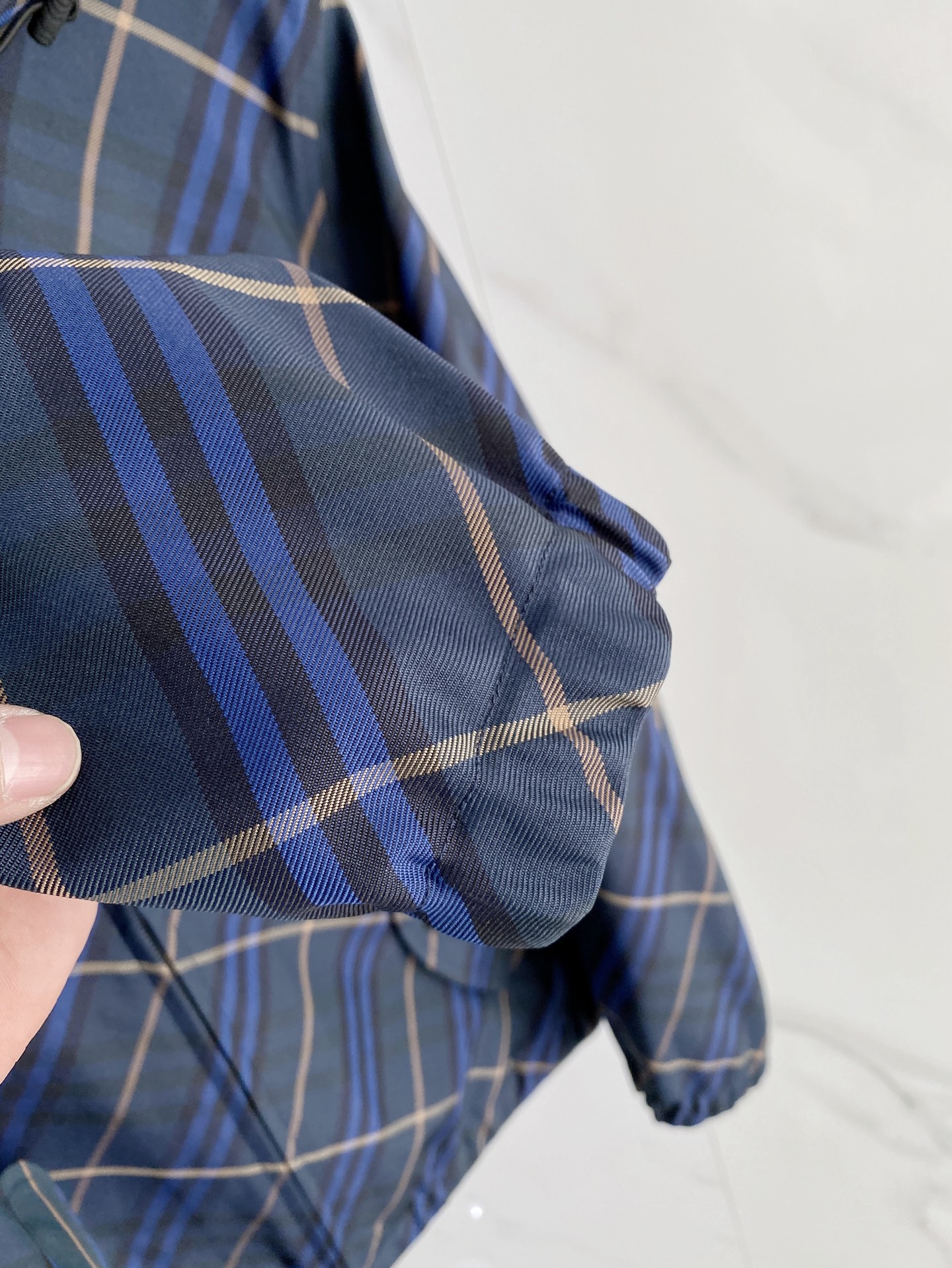 Burberry 巴宝莉 2026春季新款连帽夹克外套，全高端版本！高定专柜面料辅料，透气舒适度高，细节