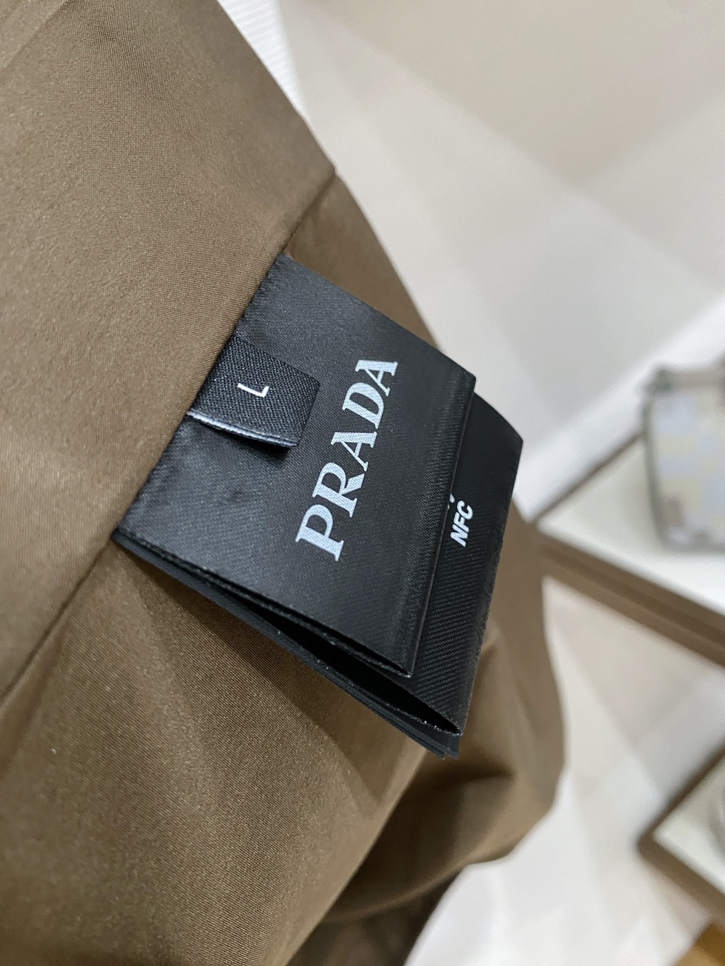 Prada 普拉达马甲2026ss春季新款夹克外套，专柜同步新品发售，商务休闲两不误！三角标彰显品牌奢华