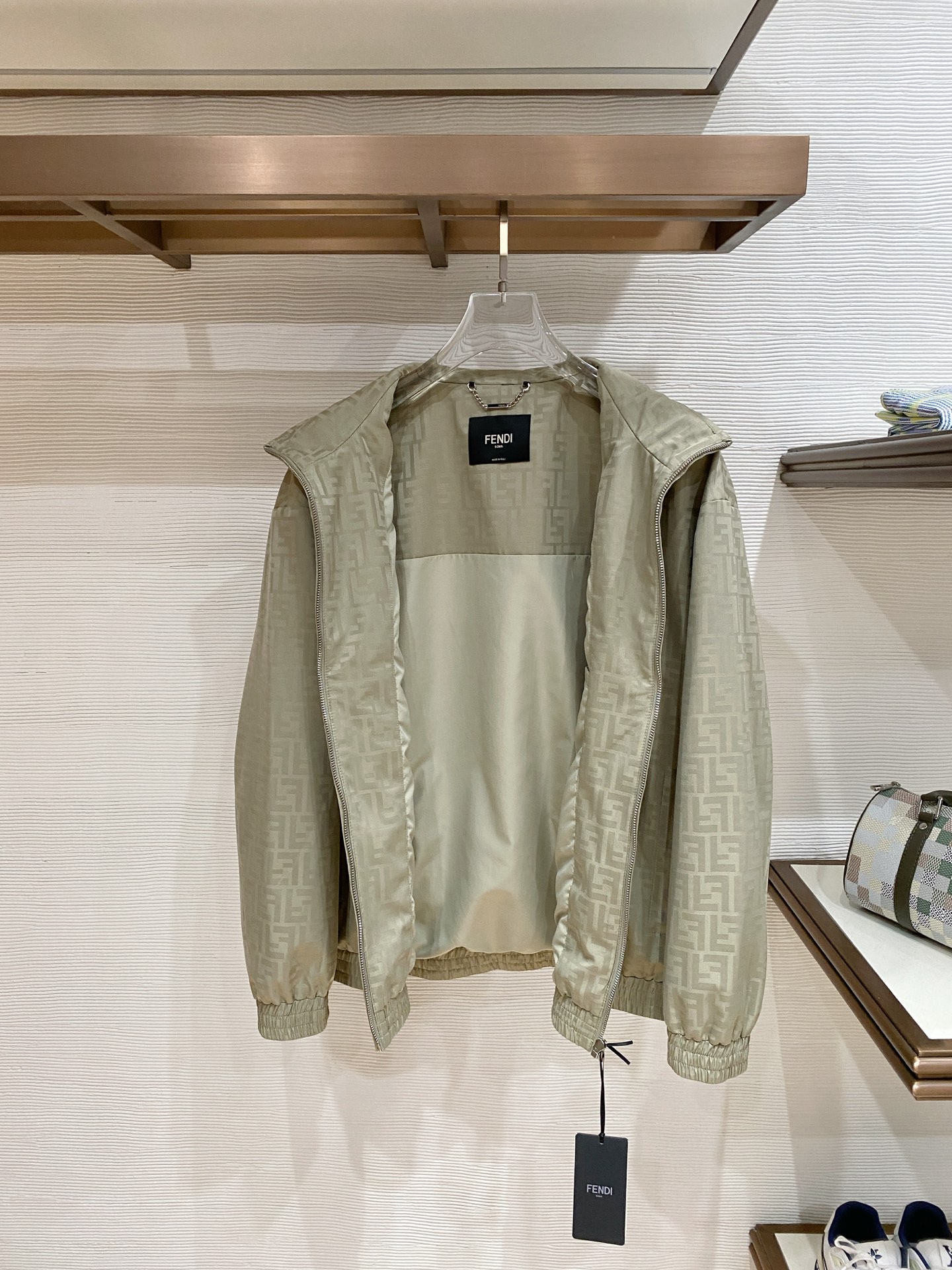 W芬迪提花棒球夹克新品发布， 最新设计款 2026ss 家新款夹克外套，秀场新品‼品相非常完美，舒适保暖