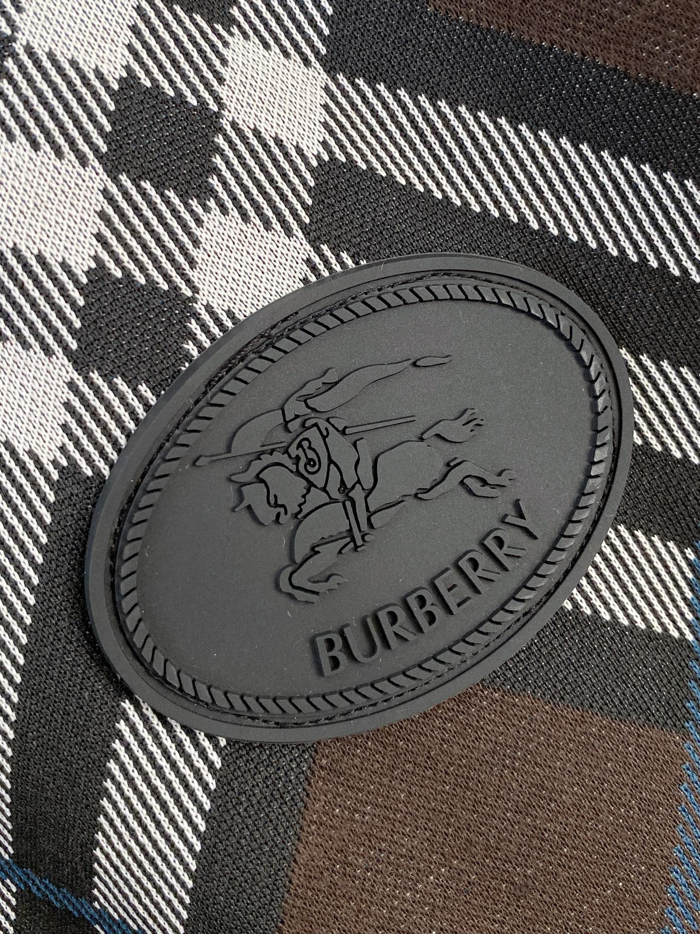 Burberry 巴宝莉 2026ss春季新款夹克外套全高端版本！高定专柜面料辅料，透气舒适度高，细节无