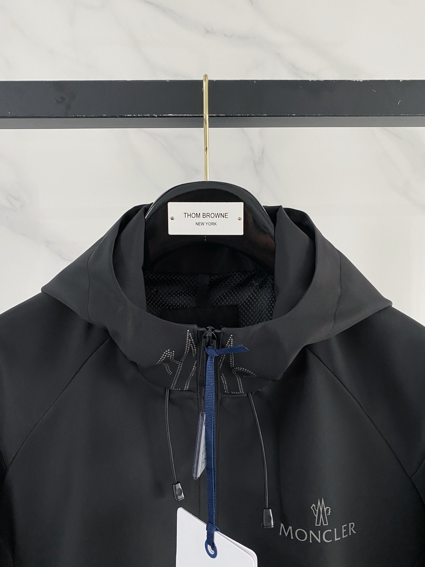新品 蒙口 经典logo拼色 最新设计款 2026ss 家新款夹克外套，秀场新品‼品相非常完美，舒适保暖