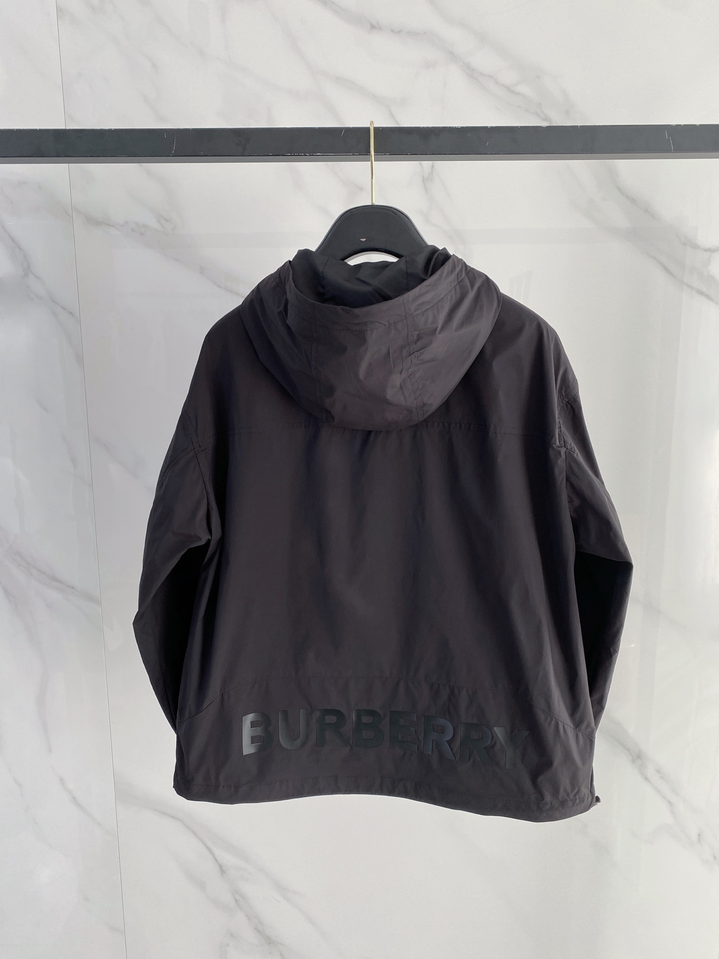 Burberry 巴宝莉 2026ss春季新款连帽夹克外套全高端版本！高定专柜面料辅料，透气舒适度高，细