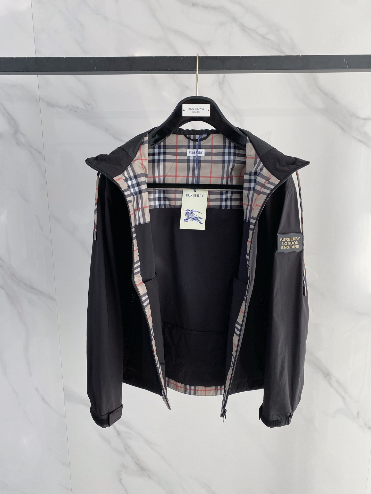 Burberry 巴宝莉 2026ss春季新款连帽夹克外套全高端版本！高定专柜面料辅料，透气舒适度高，细