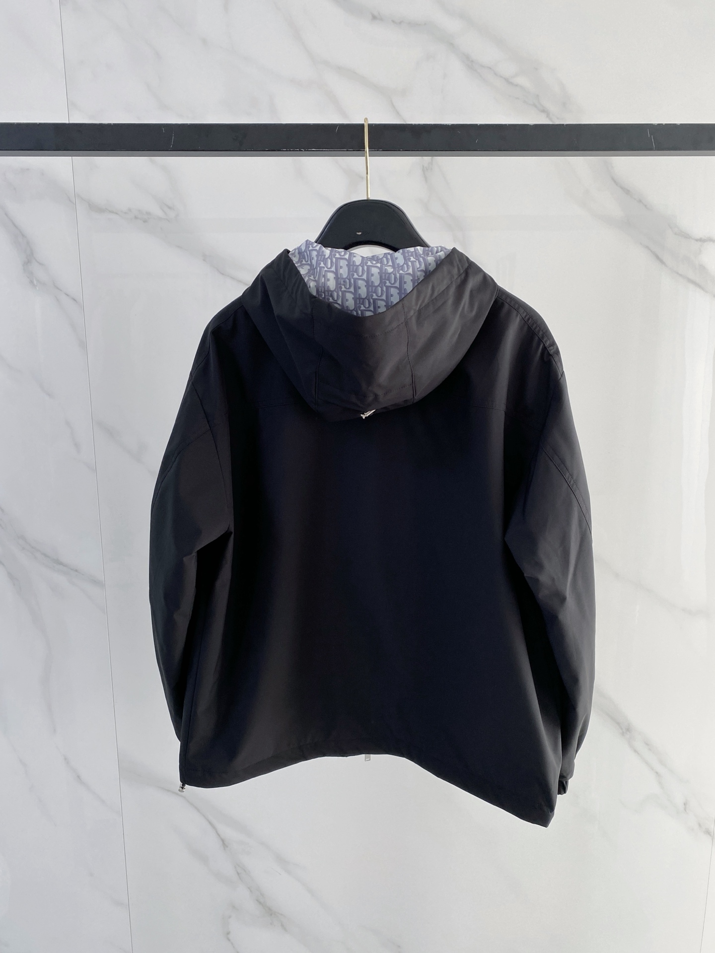 Dior 迪奥 2026ss春季新款连帽夹克外套全高端版本！高定专柜面料辅料，透气舒适度高，细节无可挑剔