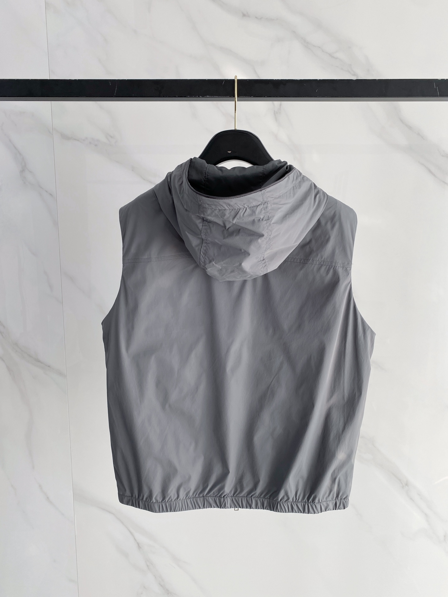 Prada 普拉达马甲 2026ss春季新款马甲夹克外套最新设计款 秀场新品‼品相非常完美，三标齐全色泽