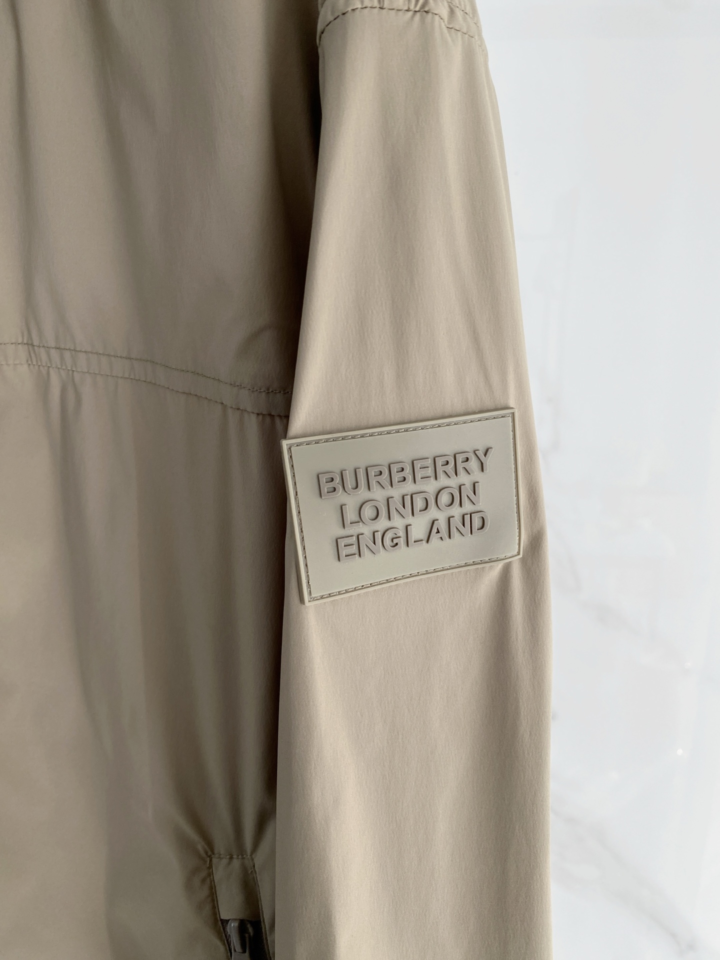 Burberry 巴宝莉 2026ss春季新款连帽夹克外套全高端版本！高定专柜面料辅料，透气舒适度高，细