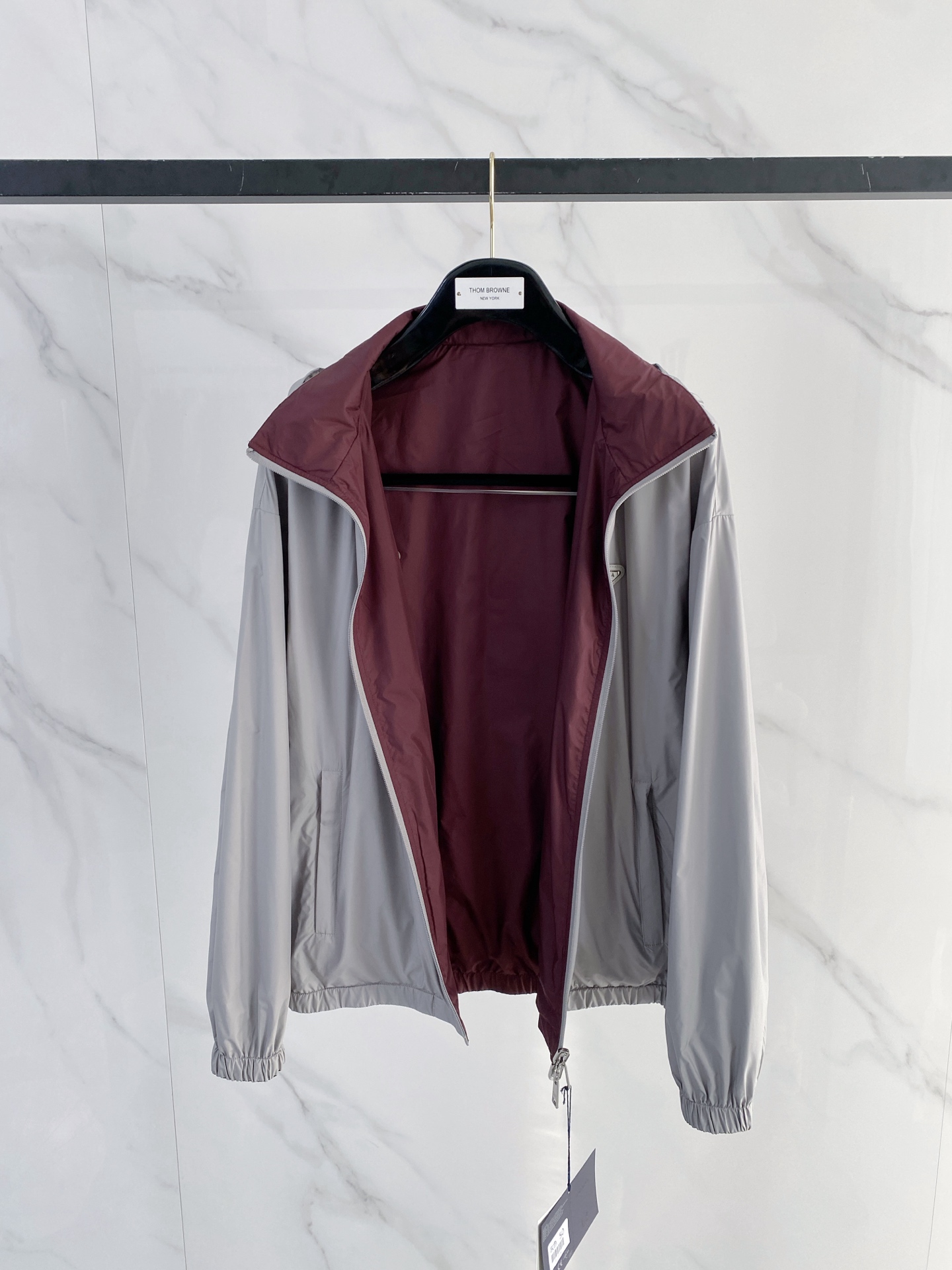 Prada 普拉达 双面穿 2026ss春季新款连帽夹克外套全高端版本！高定专柜面料辅料，透气舒适度高，