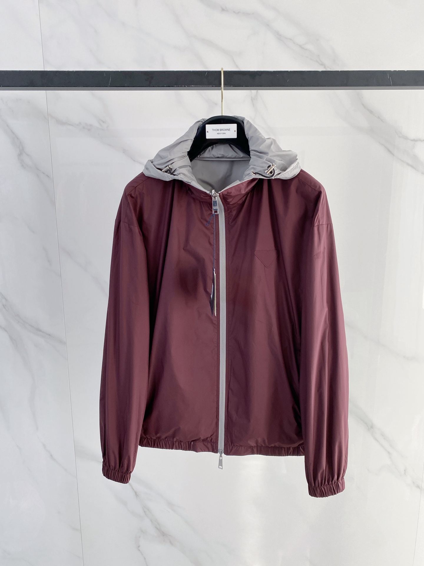 Prada 普拉达 双面穿 2026ss春季新款连帽夹克外套全高端版本！高定专柜面料辅料，透气舒适度高，