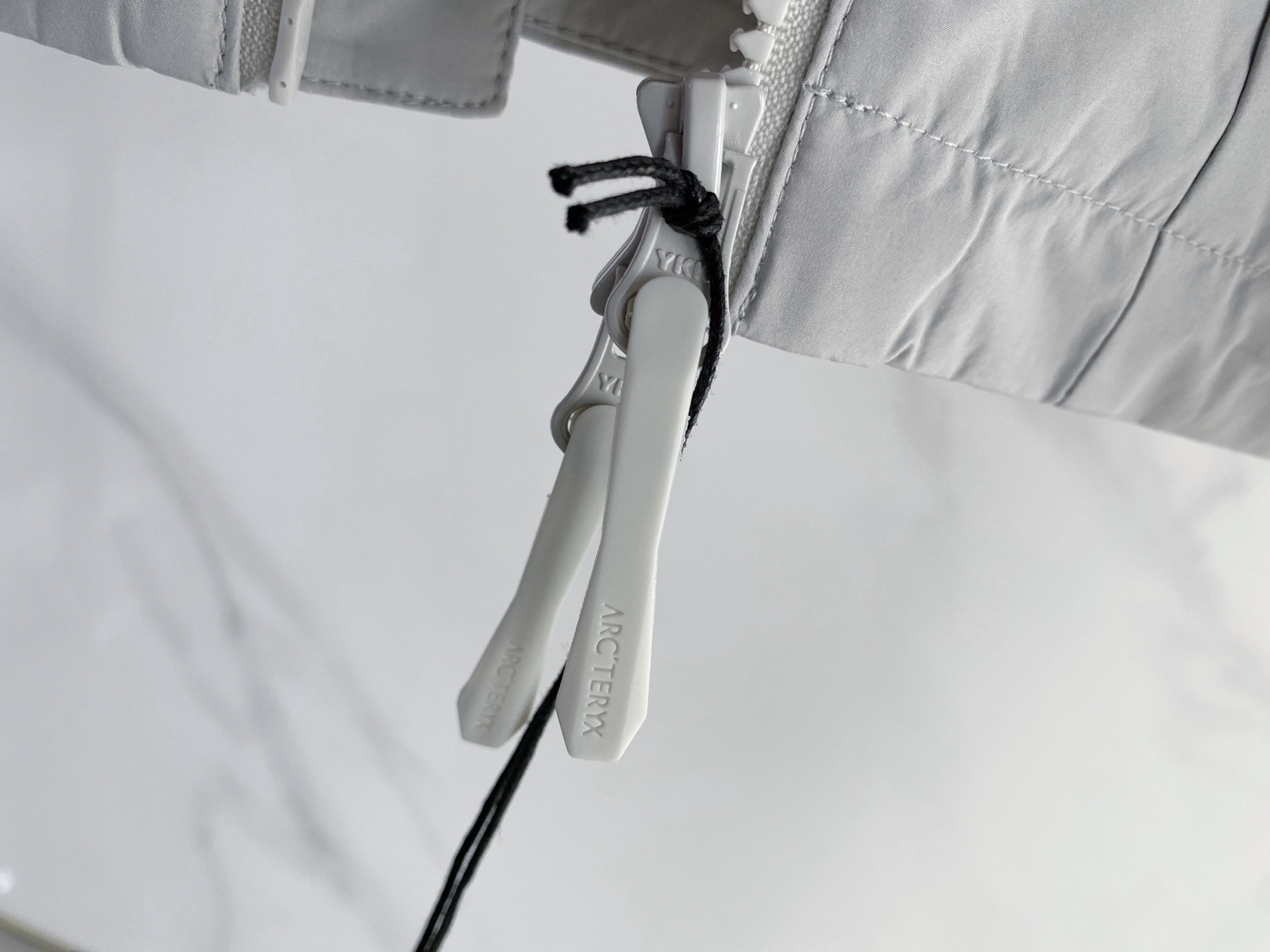 ARC TERYX 始祖鸟2026ss春季新款 官网同款男士夹克外套，原单三标齐全高端版本 定制面料 透