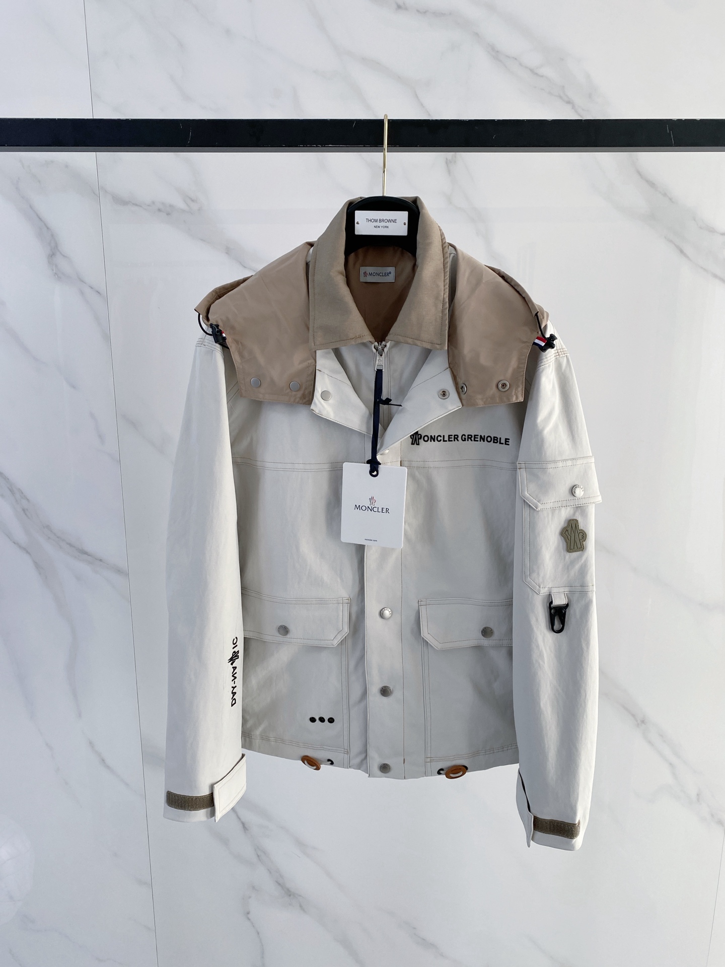 Moncler 蒙口 2026ss春季新款 官网同款男士夹克外套，原单三标齐全高端版本 定制面料 透气舒