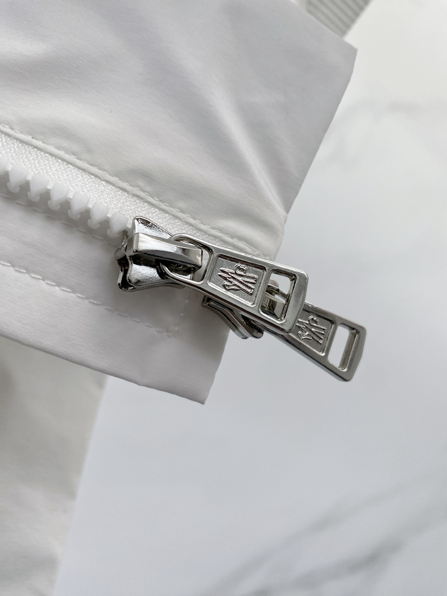 Momcler 蒙口 2026ss春季新款夹克外套全高端版本！高定专柜面料辅料，透气舒适度高，细节无可挑