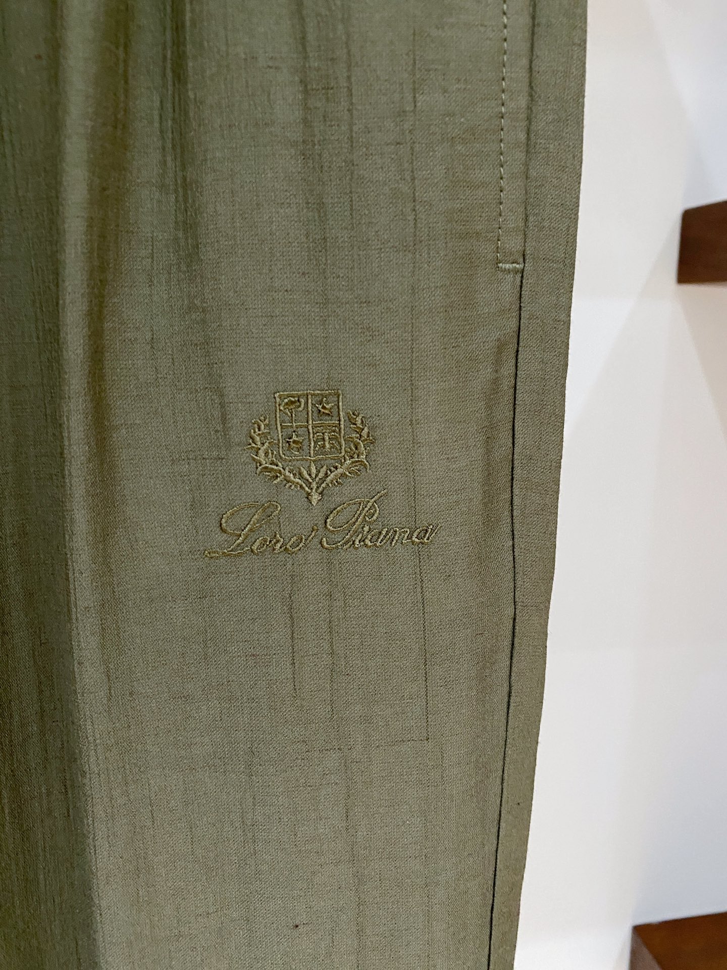 顶级品质>26新款(高密天丝云柔亚麻)专柜官网同步发售！辅料全部原版定制出品，贸易公司真品订单。高级定制