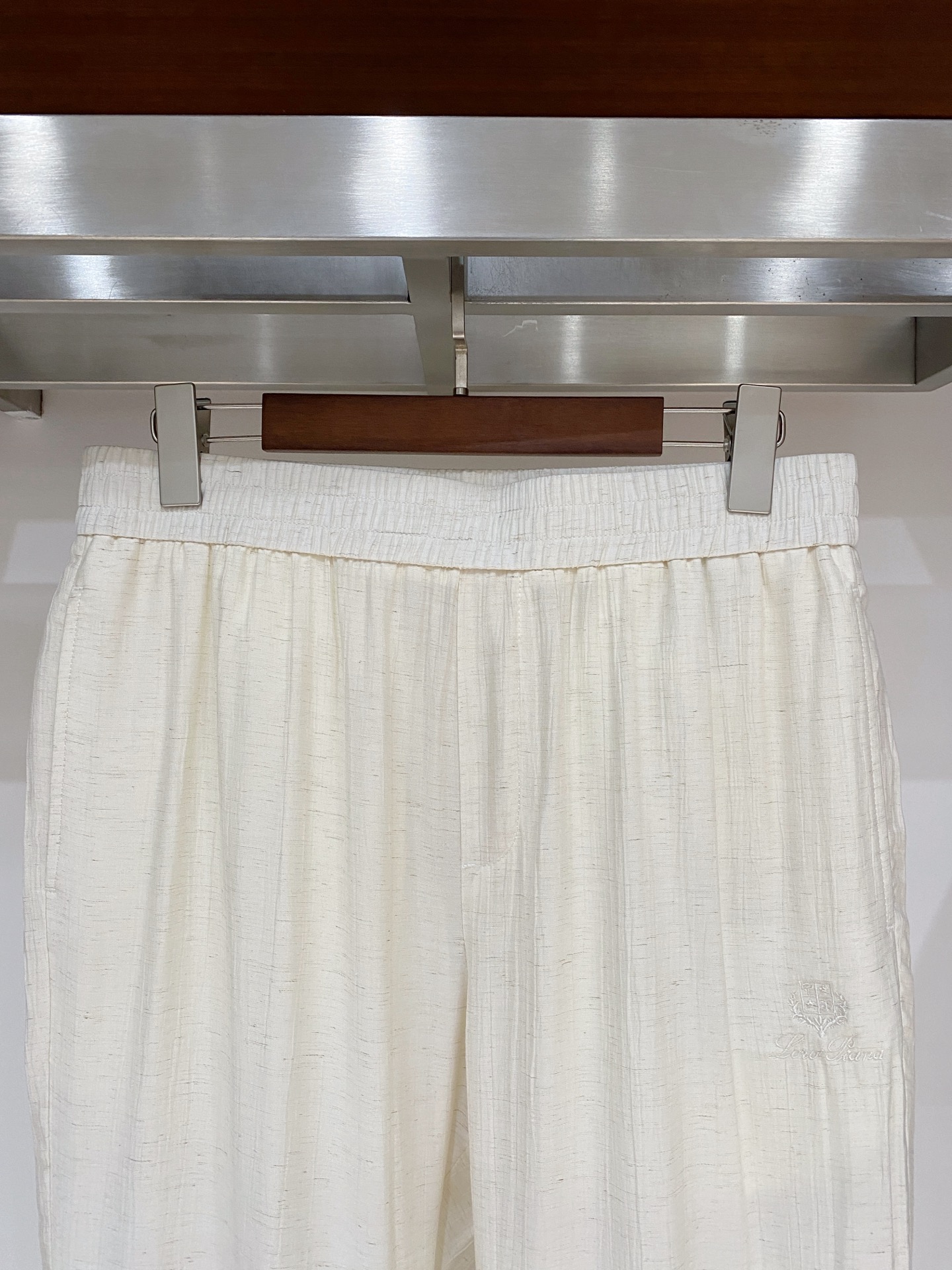 顶级品质>26新款(高密天丝云柔亚麻)专柜官网同步发售！辅料全部原版定制出品，贸易公司真品订单。高级定制