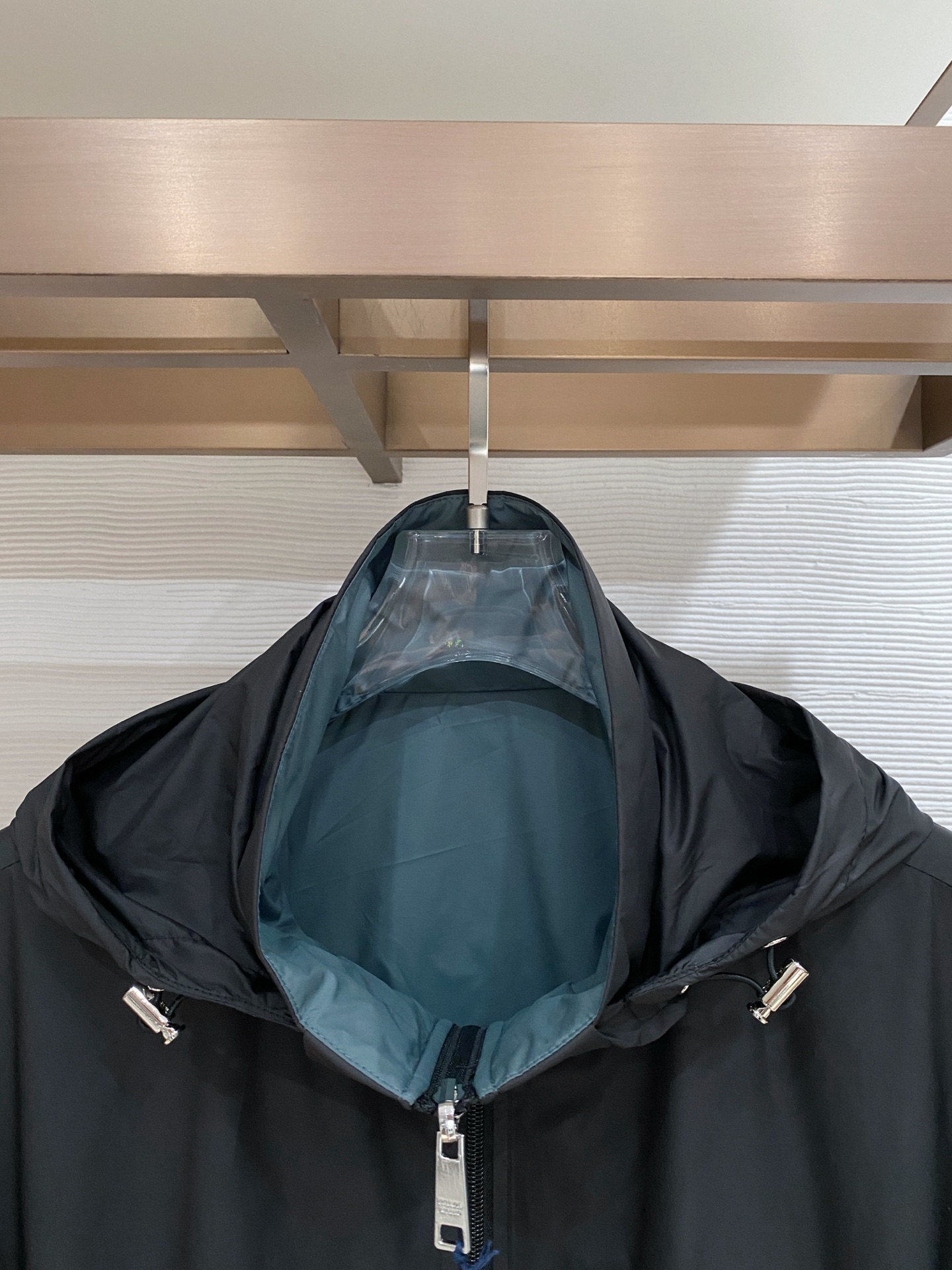 Prada 普拉达 双面穿 2026ss春季新款连帽夹克外套全高端版本！高定专柜面料辅料，透气舒适度高，