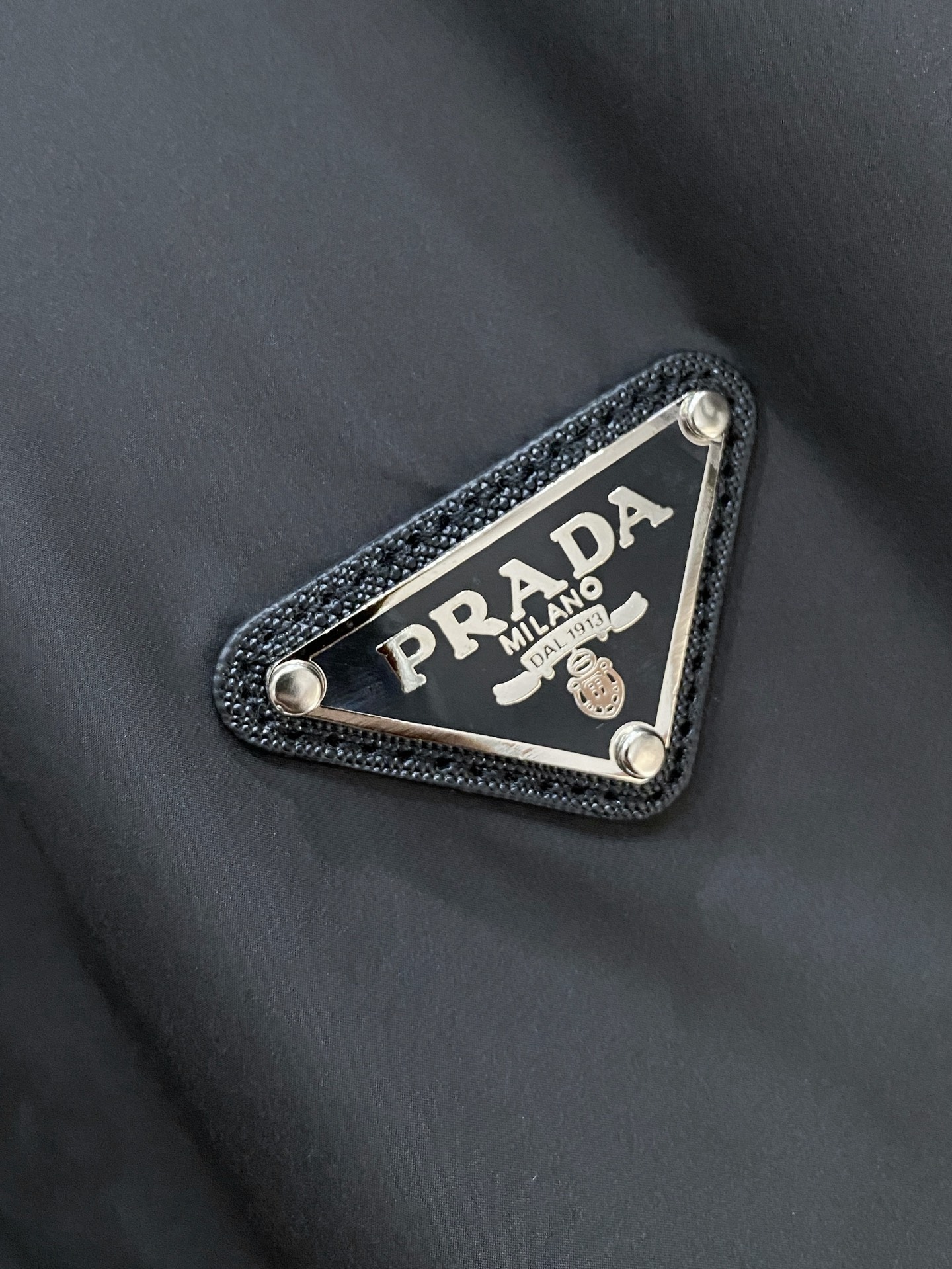 Prada 普拉达 双面穿 2026ss春季新款连帽夹克外套全高端版本！高定专柜面料辅料，透气舒适度高，