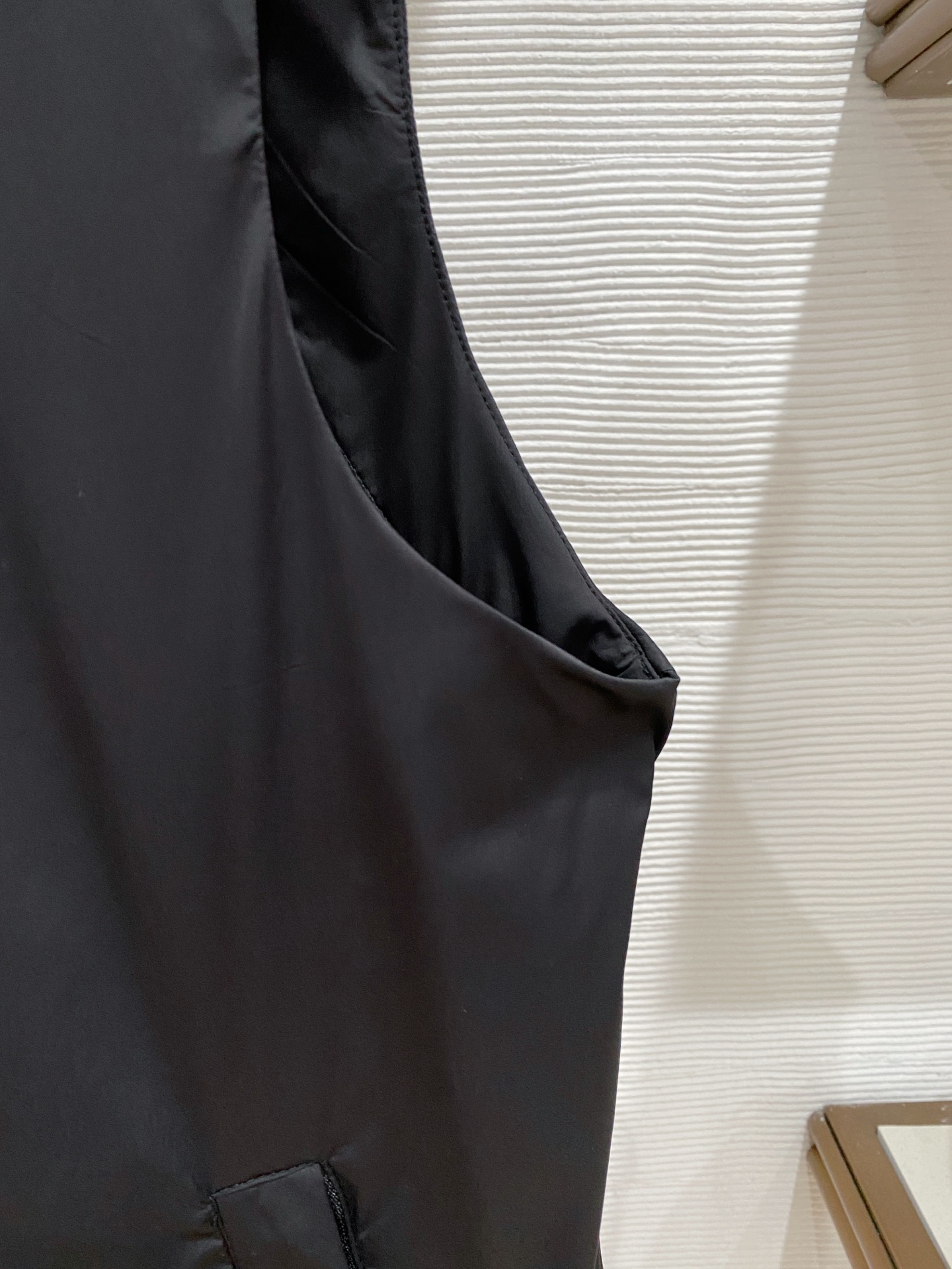 Prada 普拉达马甲 2026ss春季新款马甲夹克外套最新设计款 秀场新品‼品相非常完美，三标齐全色泽