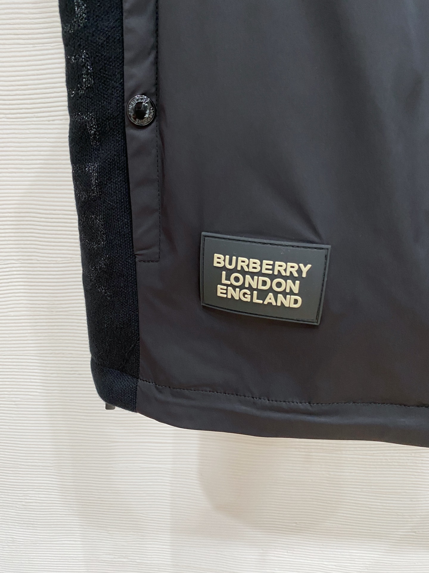 Burberry 巴宝莉马甲 2026SS春季新款马甲夹克外套最新设计款 秀场新品‼品相非常完美，三标齐