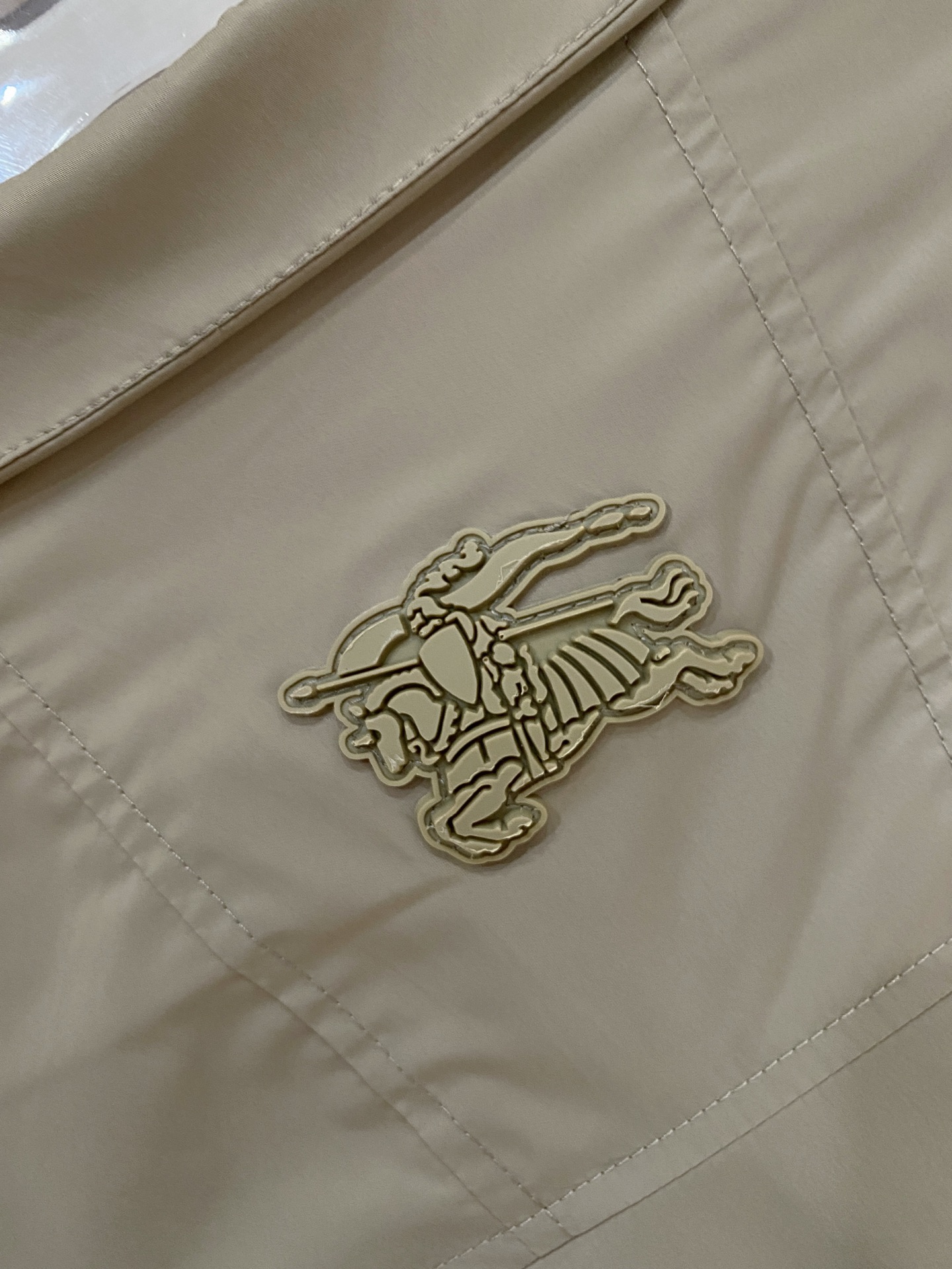 Burberry 巴宝莉马甲 2026SS春季新款马甲夹克外套最新设计款 秀场新品‼品相非常完美，三标齐