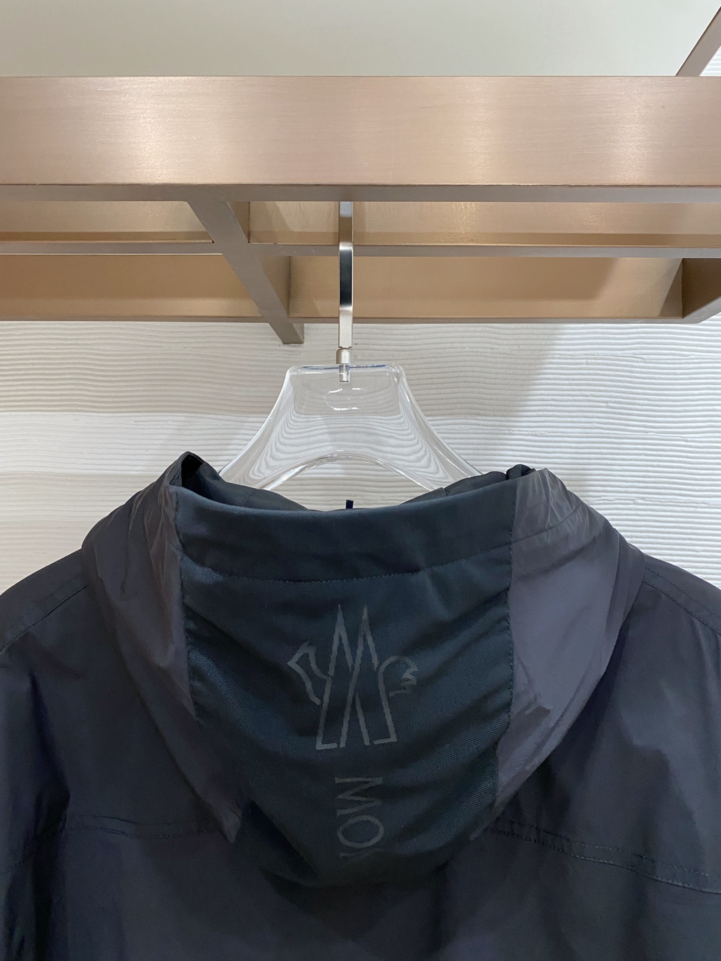 Moncler 蒙口 2026ss春季新款连帽夹克外套全高端版本！高定专柜面料辅料，透气舒适度高，细节无