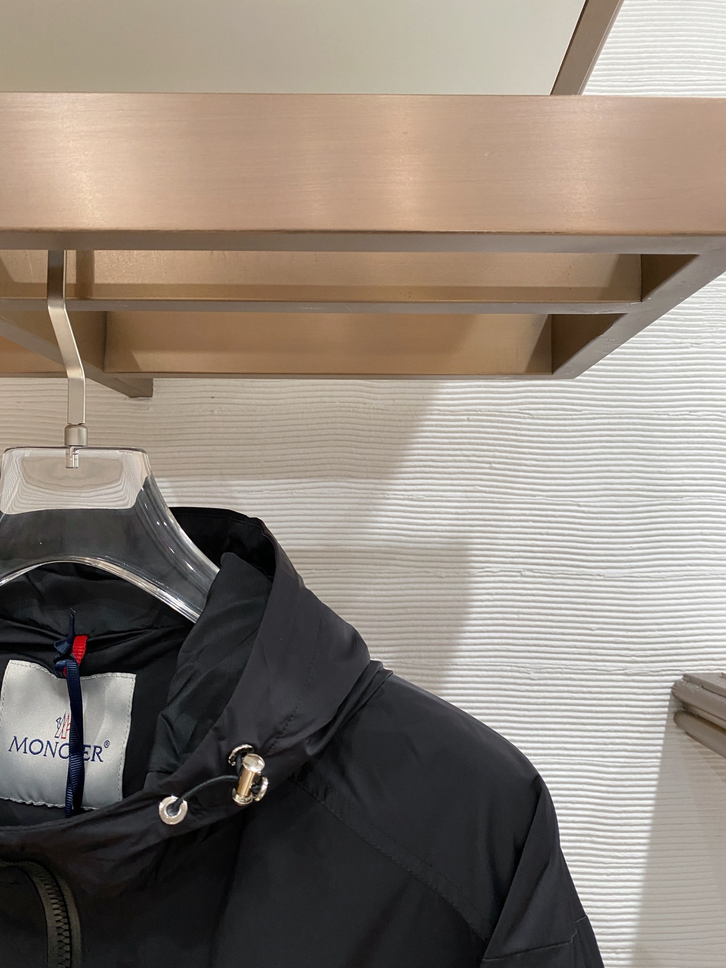 Moncler 蒙口 2026ss春季新款连帽夹克外套全高端版本！高定专柜面料辅料，透气舒适度高，细节无