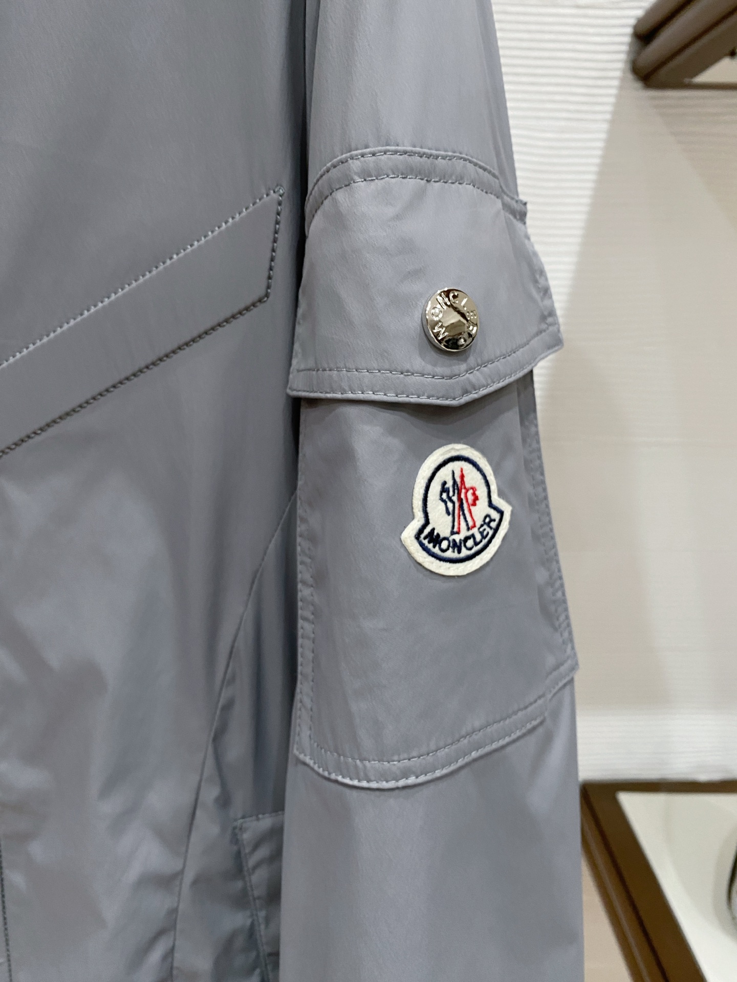 Moncler 蒙口 2026ss春季新款连帽夹克外套全高端版本！高定专柜面料辅料，透气舒适度高，细节无