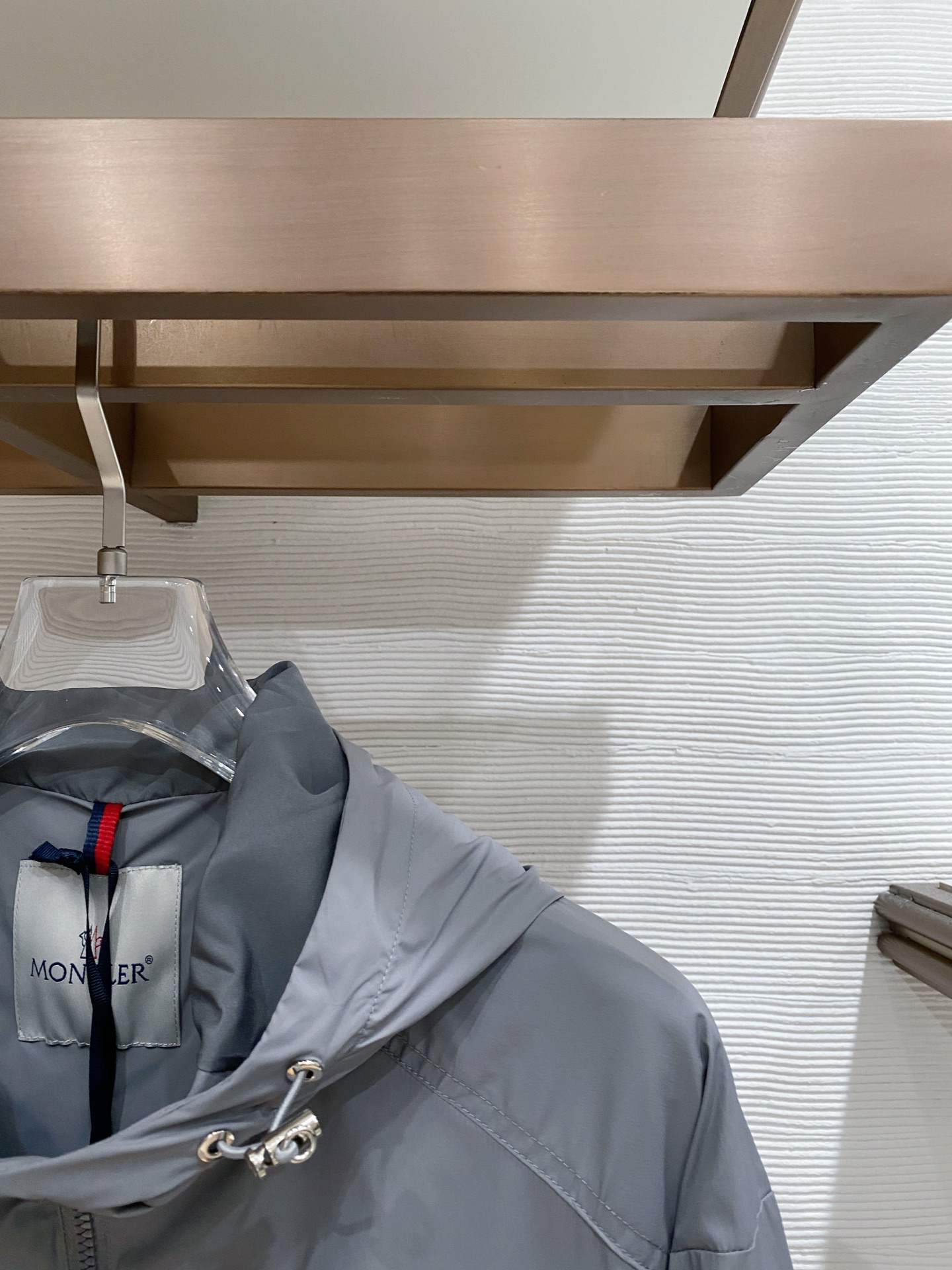 Moncler 蒙口 2026ss春季新款连帽夹克外套全高端版本！高定专柜面料辅料，透气舒适度高，细节无