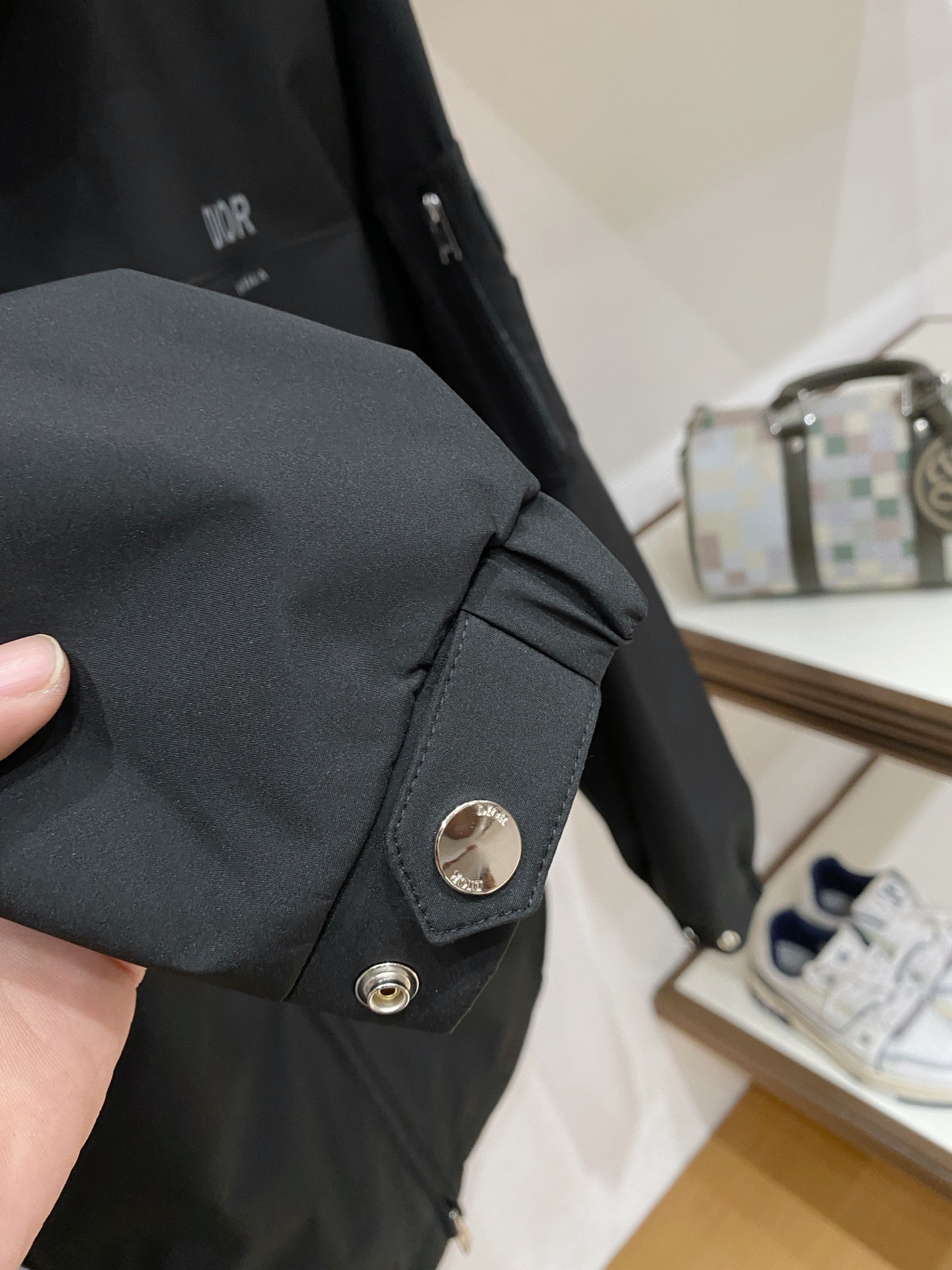 Dior 迪奥 2026ss春季新款连帽夹克外套全高端版本！高定专柜面料辅料，透气舒适度高，细节无可挑剔