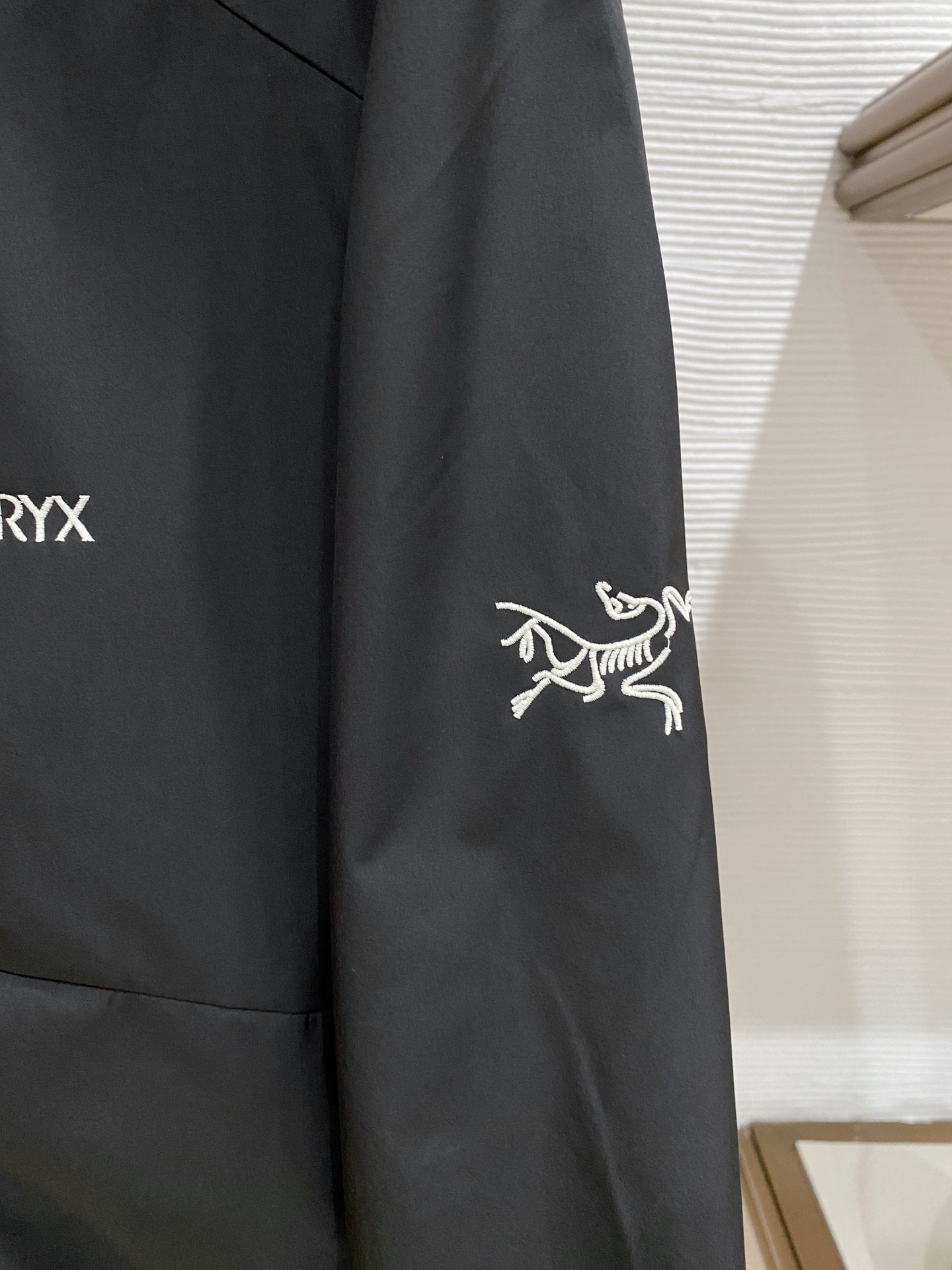 ARC TERYX 始祖鸟2026ss春季新款 官网同款男士夹克外套，原单三标齐全高端版本 定制面料 透