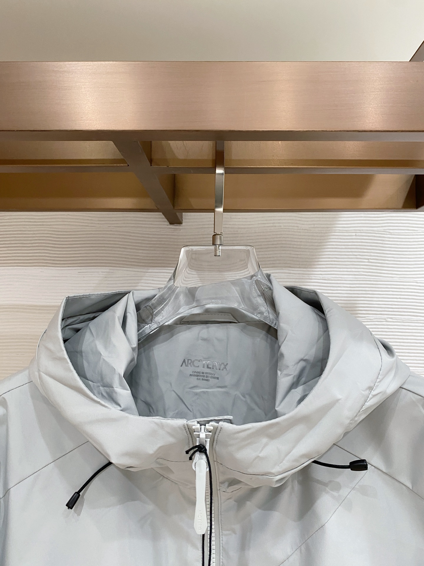 ARC TERYX 始祖鸟2026ss春季新款 官网同款男士夹克外套，原单三标齐全高端版本 定制面料 透