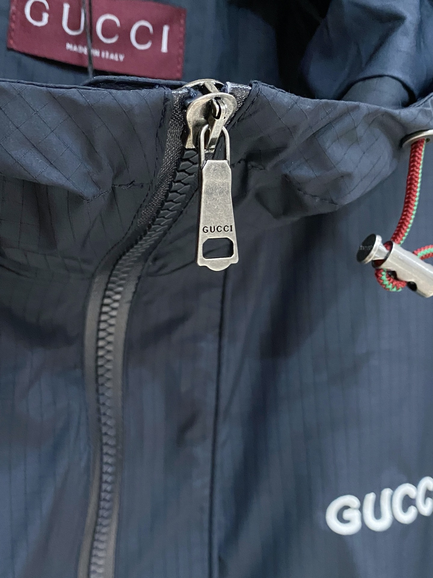 Gucci 古奇 2026ss春季新款连帽夹克外套全高端版本！高定专柜面料辅料，透气舒适度高，细节无可挑