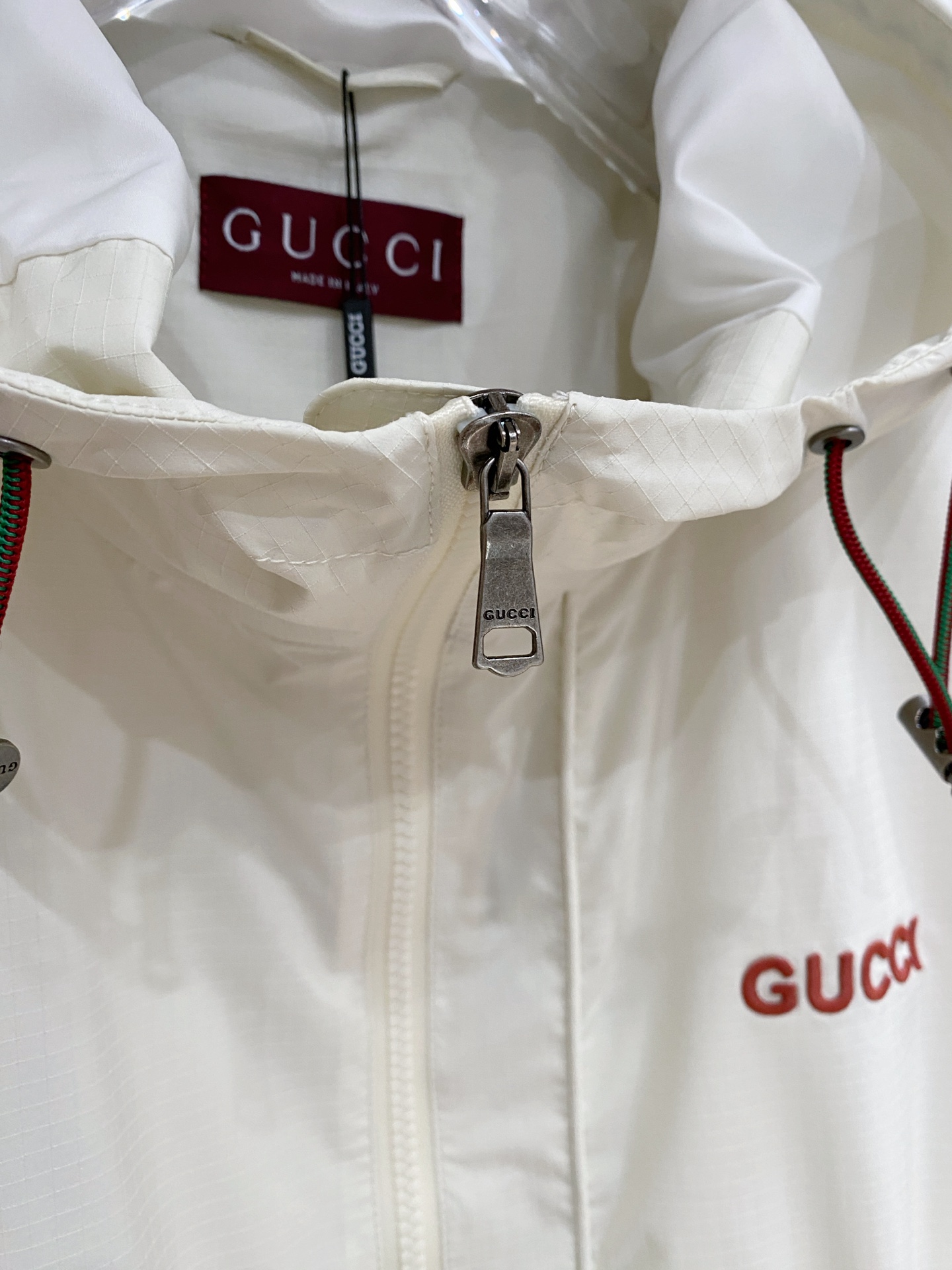 Gucci 古奇 2026ss春季新款连帽夹克外套全高端版本！高定专柜面料辅料，透气舒适度高，细节无可挑