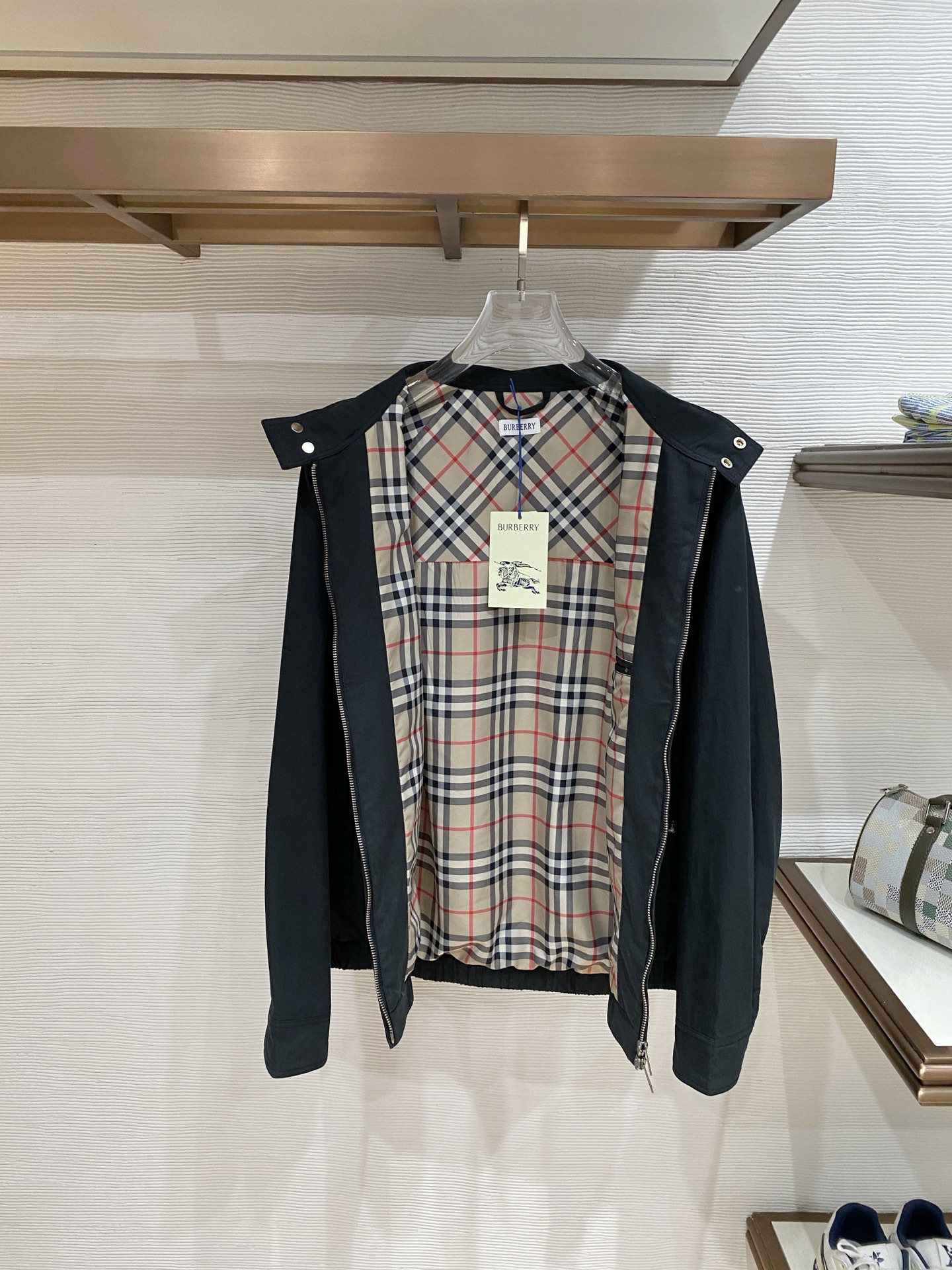Burberry 巴宝莉 2026ss春季新款连帽夹克外套全高端版本！高定专柜面料辅料，透气舒适度高，细
