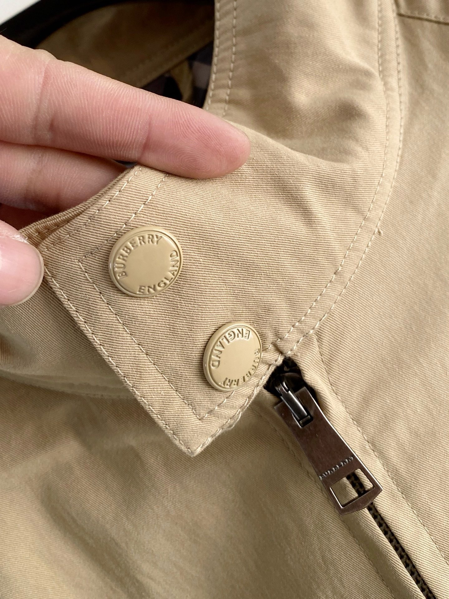 Burberry 巴宝莉 2026ss春季新款连帽夹克外套全高端版本！高定专柜面料辅料，透气舒适度高，细