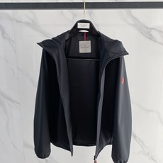 🌟 Moncler蒙口 26秋款外套 官网专柜在售系列,业内独家首发经典主线里最抢手最火爆的系列男女同款,经典都市休闲 🌟 Moncler蒙口 26秋款外套 官网专柜在售系列,业内独家首发经典主线里最抢手最火爆的系列男女同款,经典都市休闲