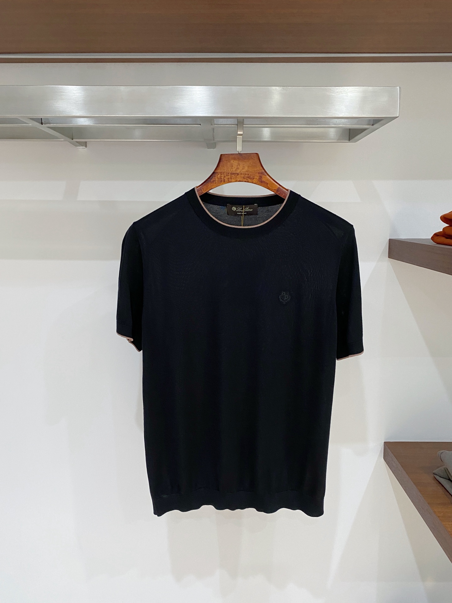 高级货>26新款(醋酸/天丝/桑蚕丝/混纺)专柜官网同步发售！辅料全部原版定制出品，贸易公司真品订单。高