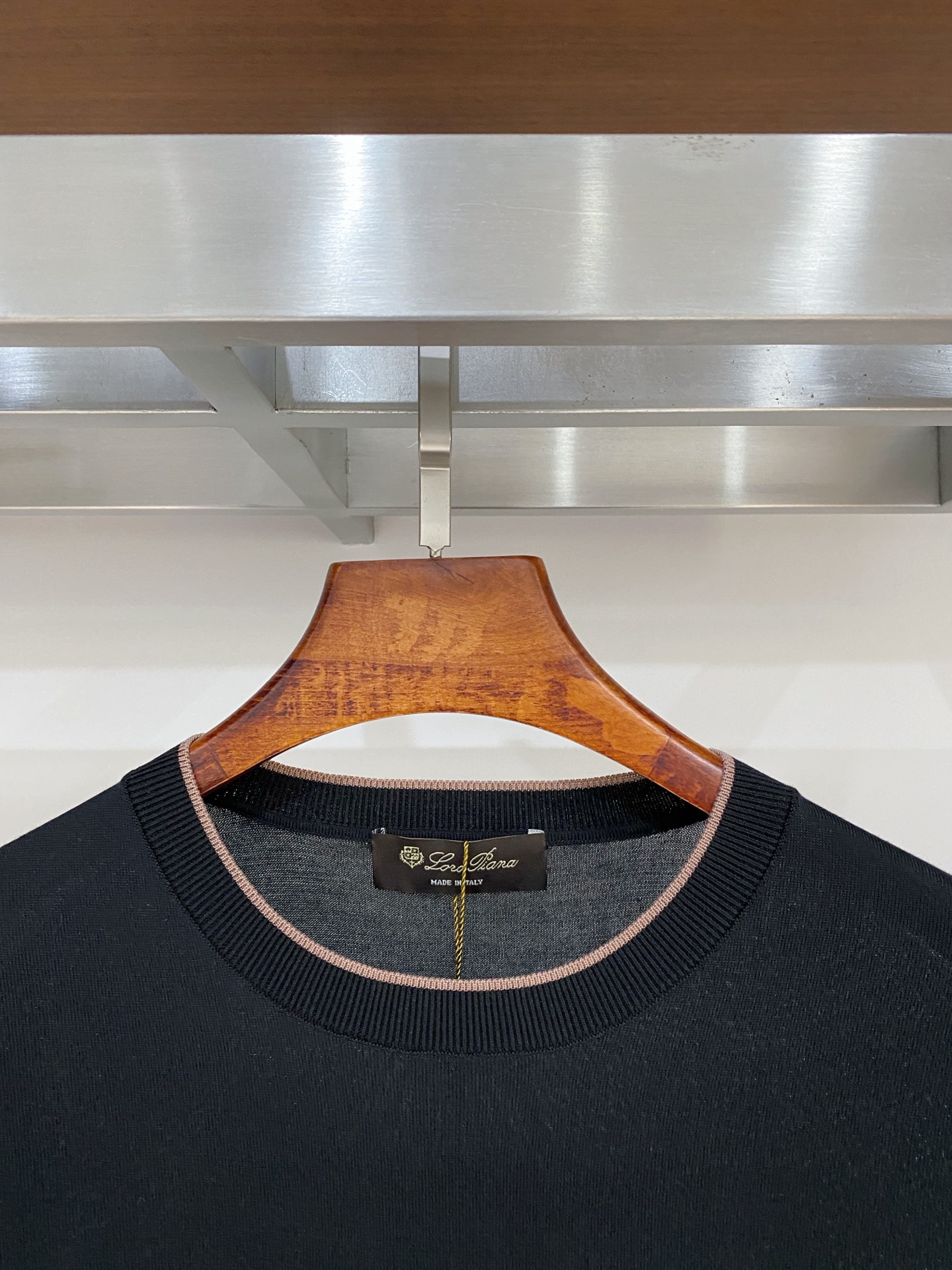 高级货>26新款(醋酸/天丝/桑蚕丝/混纺)专柜官网同步发售！辅料全部原版定制出品，贸易公司真品订单。高