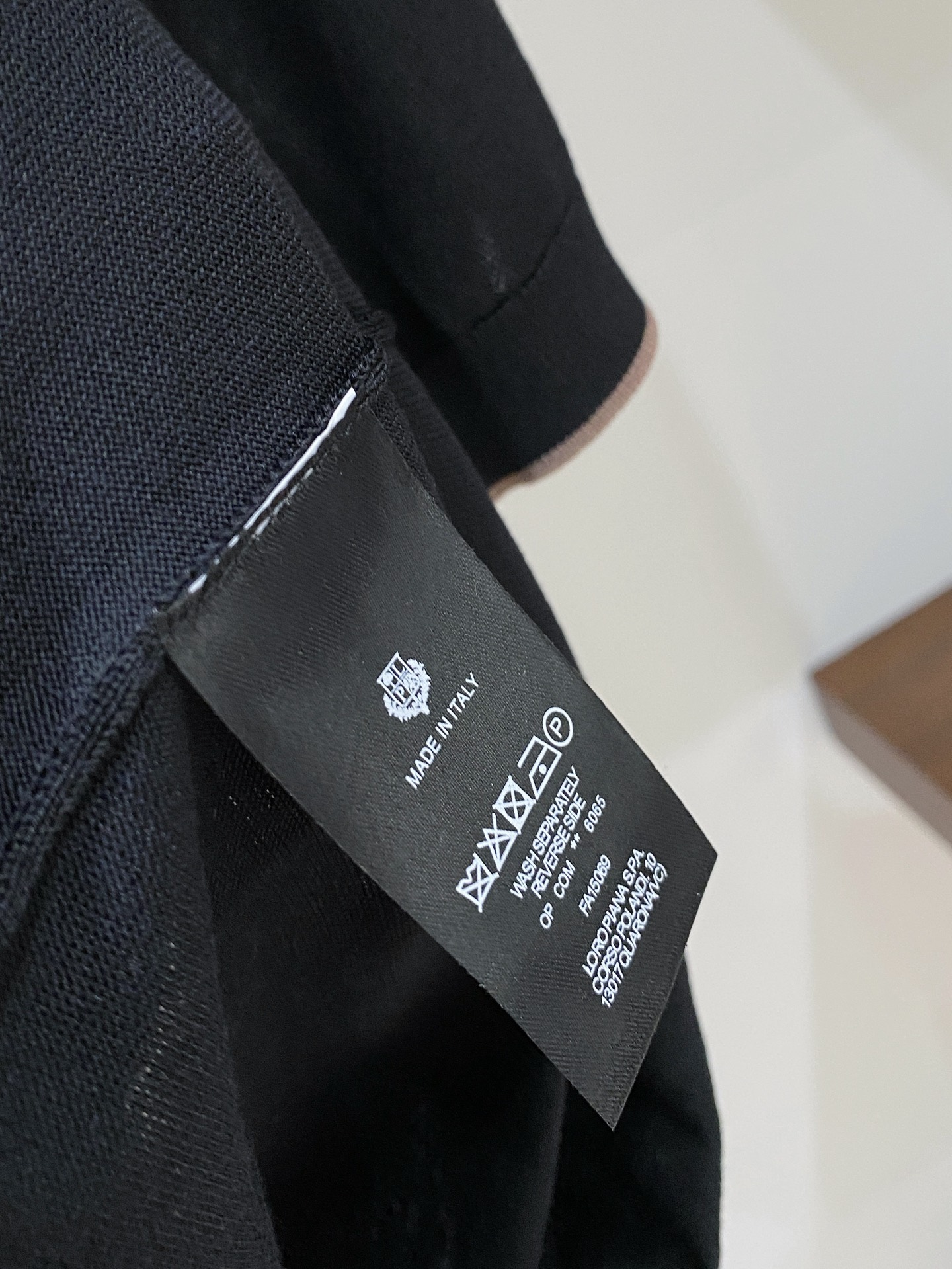 高级货>26新款(醋酸/天丝/桑蚕丝/混纺)专柜官网同步发售！辅料全部原版定制出品，贸易公司真品订单。高