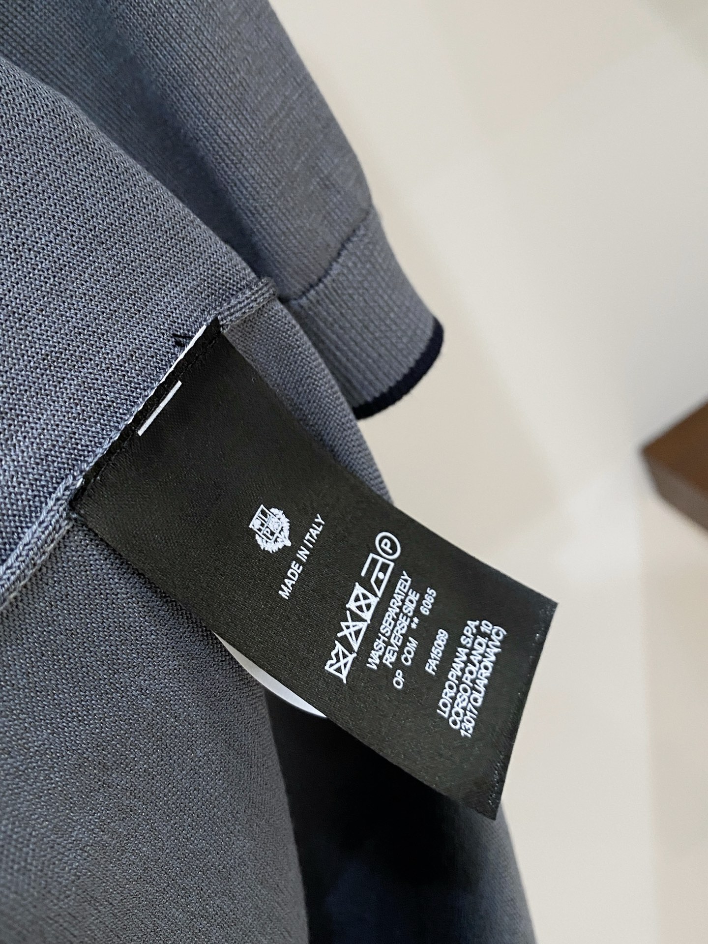 高级货>26新款(醋酸/天丝/桑蚕丝/混纺)专柜官网同步发售！辅料全部原版定制出品，贸易公司真品订单。高