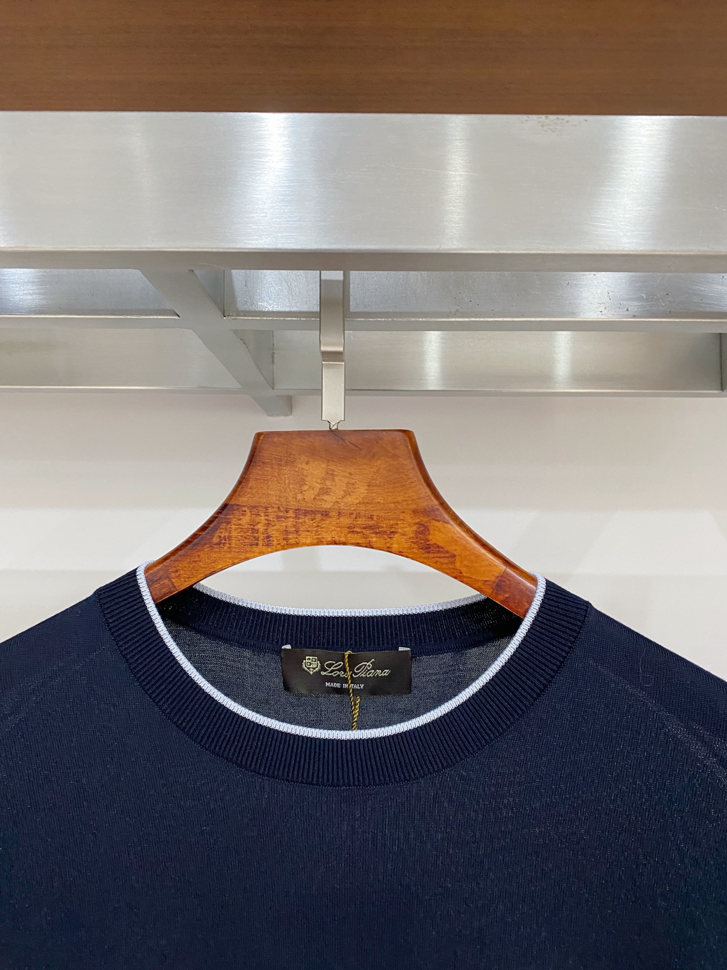 高级货>26新款(醋酸/天丝/桑蚕丝/混纺)专柜官网同步发售！辅料全部原版定制出品，贸易公司真品订单。高