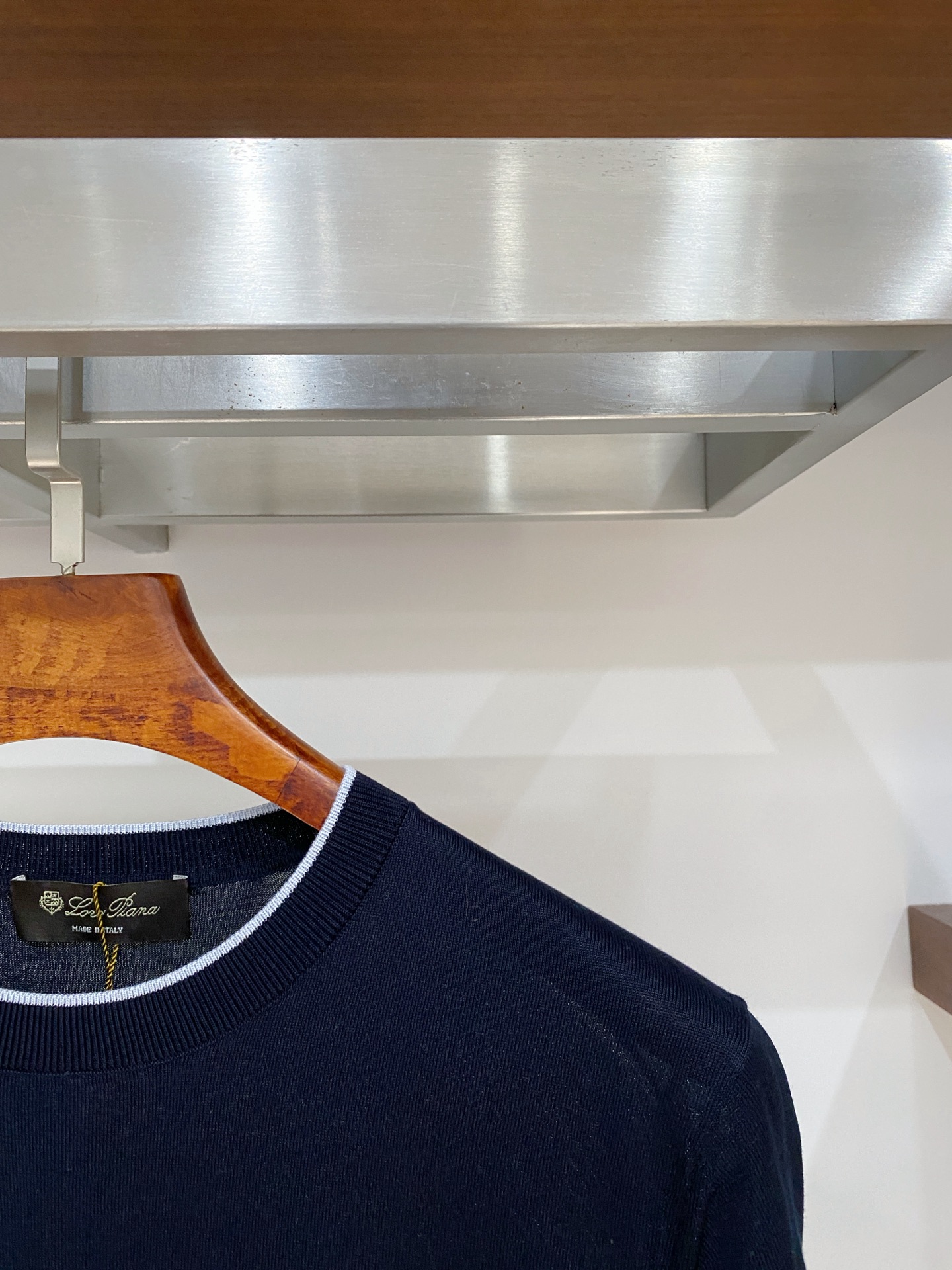 高级货>26新款(醋酸/天丝/桑蚕丝/混纺)专柜官网同步发售！辅料全部原版定制出品，贸易公司真品订单。高