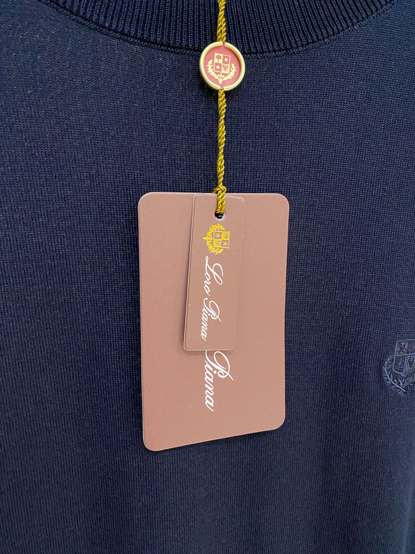 高级货>26新款(醋酸/天丝/桑蚕丝/混纺)专柜官网同步发售！辅料全部原版定制出品，贸易公司真品订单。高