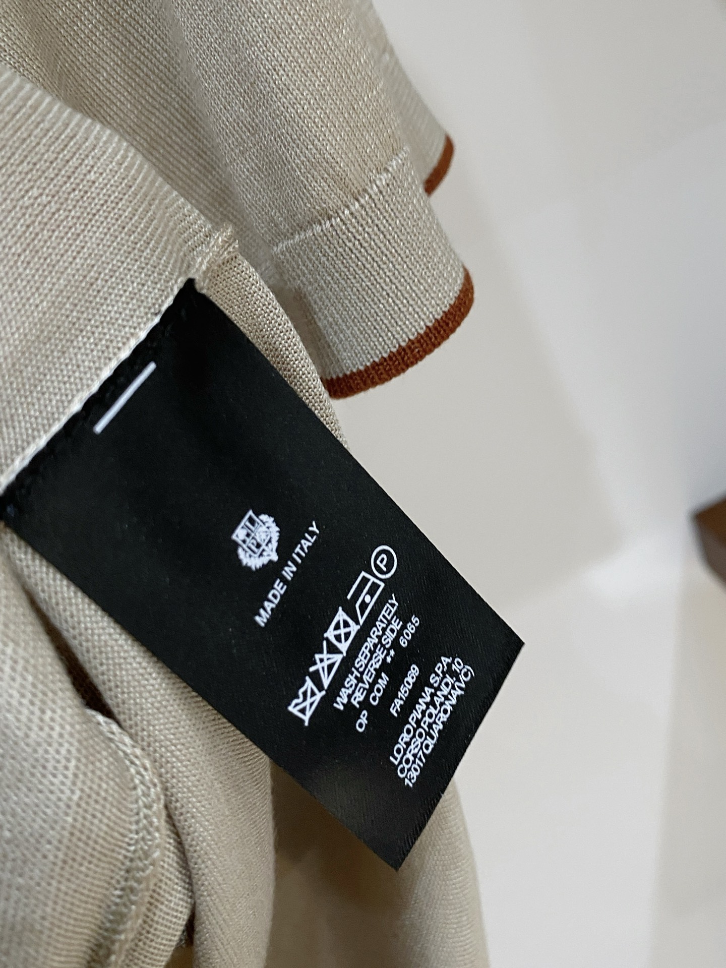 高级货>26新款(醋酸/天丝/桑蚕丝/混纺)专柜官网同步发售！辅料全部原版定制出品，贸易公司真品订单。高