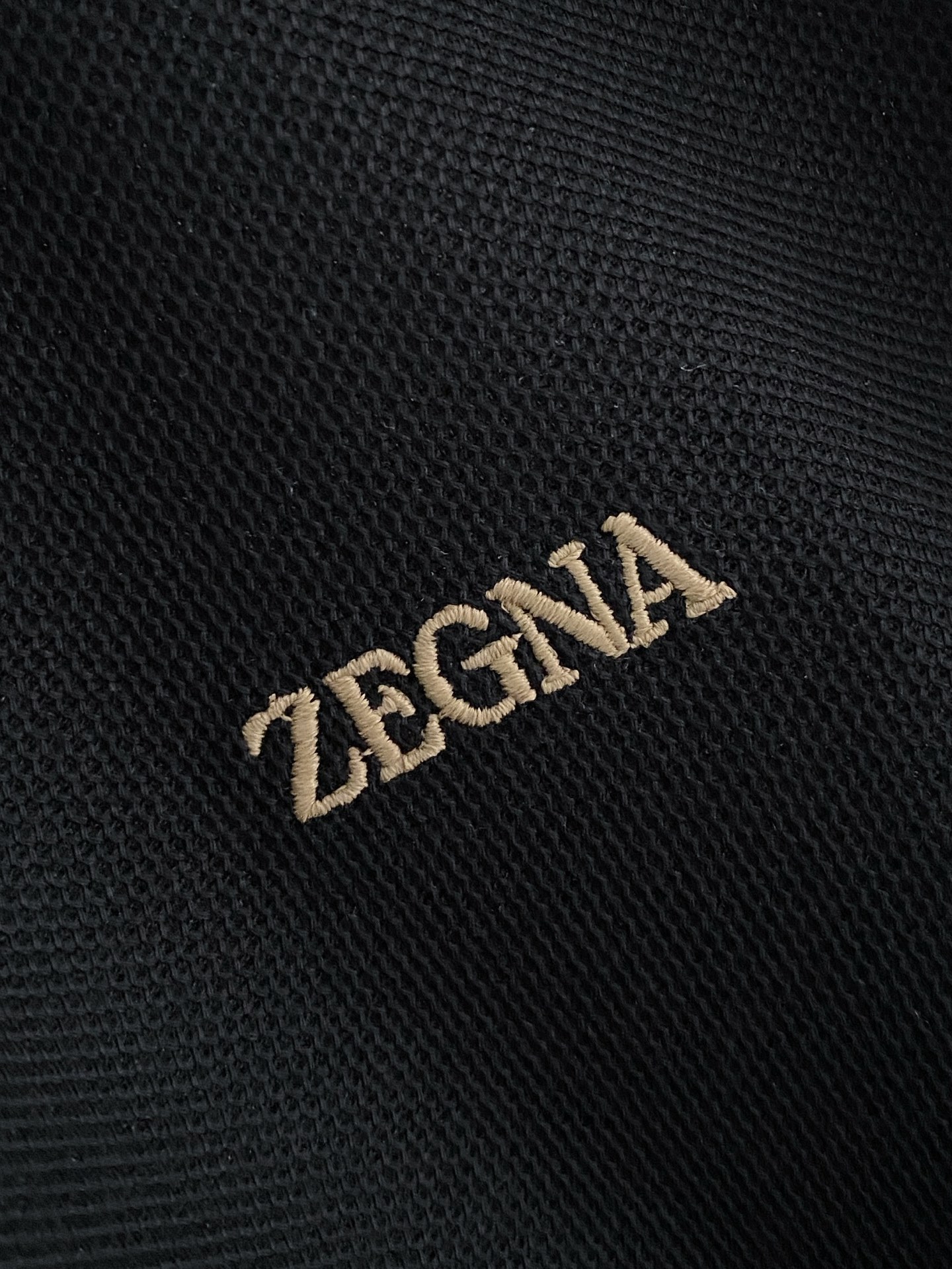 🌟 Zeg# 26春夏 专属标识Polo衫短袖T恤 经典的翻领裁剪工艺从未停止.既不单调也不复杂,匠心之