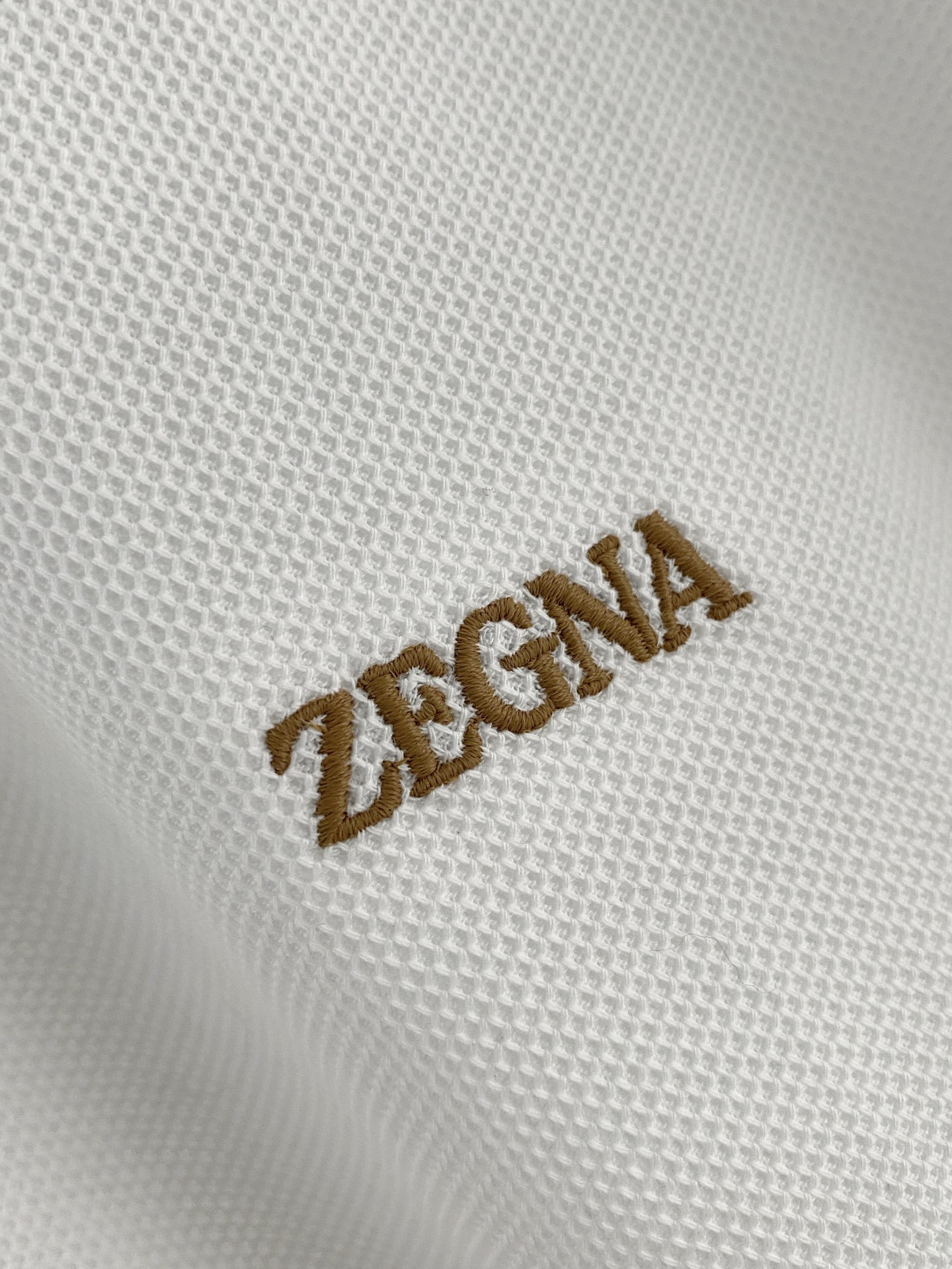 🌟 Zeg# 26春夏 专属标识Polo衫短袖T恤 经典的翻领裁剪工艺从未停止.既不单调也不复杂,匠心之