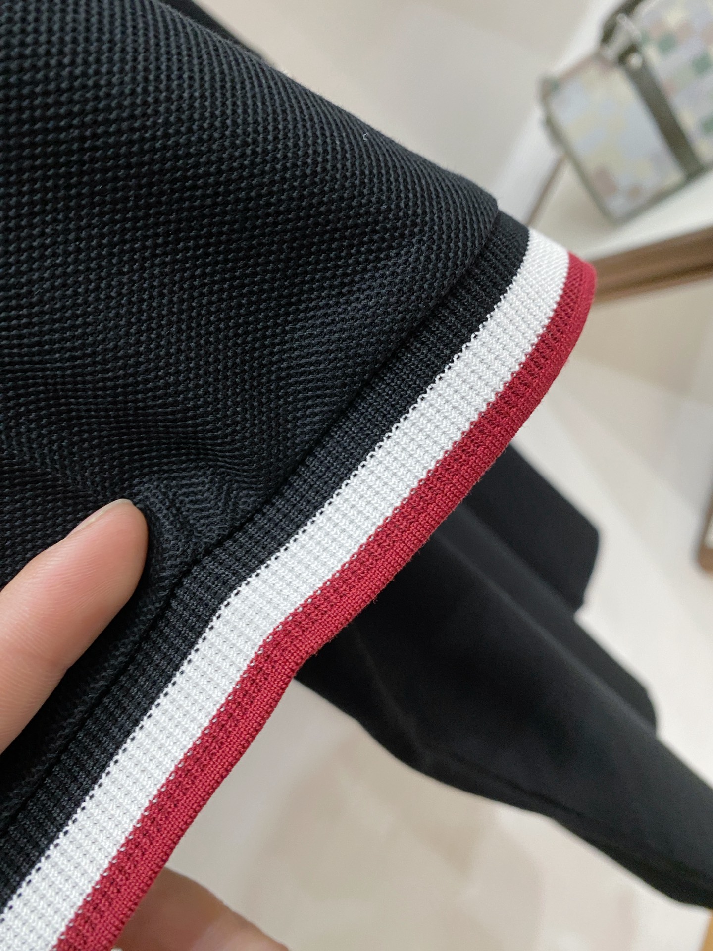 🌟 Mon# 26春夏 专属标识Polo衫短袖T恤 经典的翻领裁剪工艺从未停止.既不单调也不复杂,匠心之