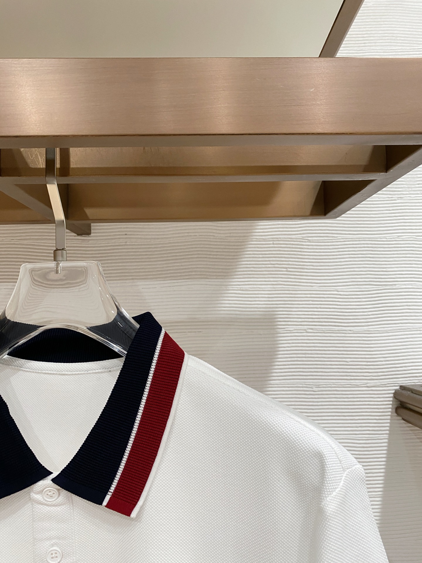 🌟 Mon# 26春夏 专属标识Polo衫短袖T恤 经典的翻领裁剪工艺从未停止.既不单调也不复杂,匠心之